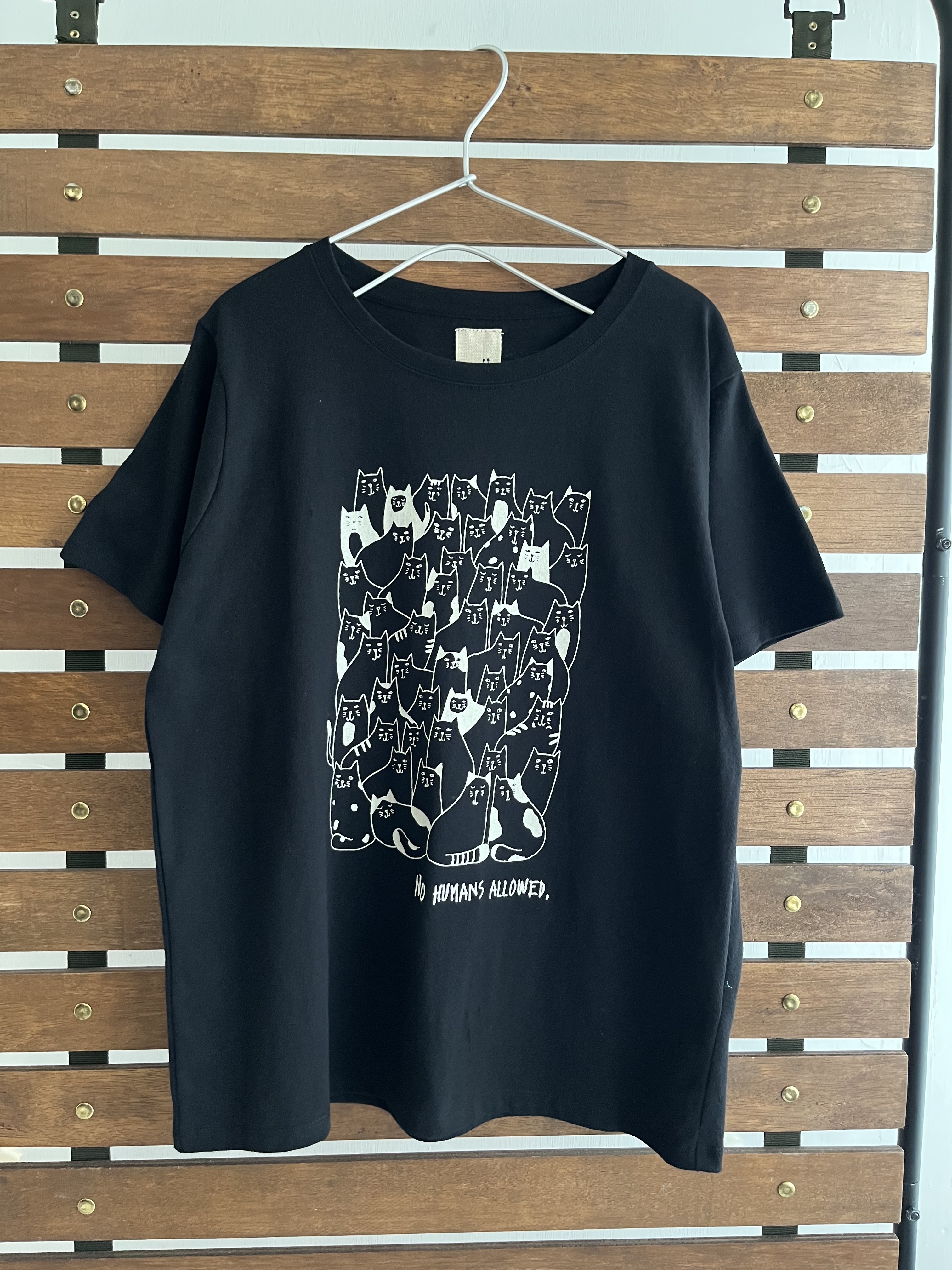 黑色貓🐱圓領tee