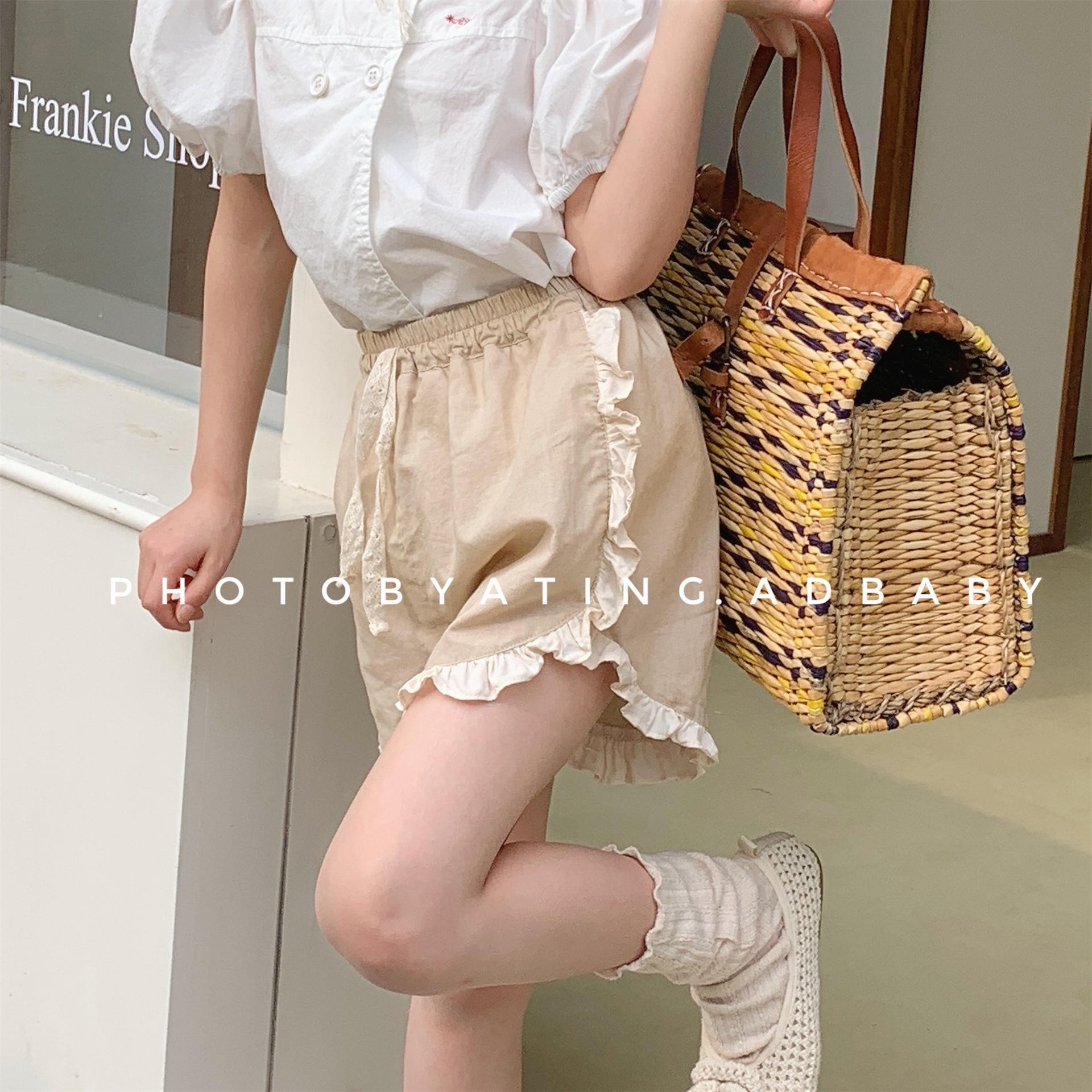 三色甜美花邊短褲