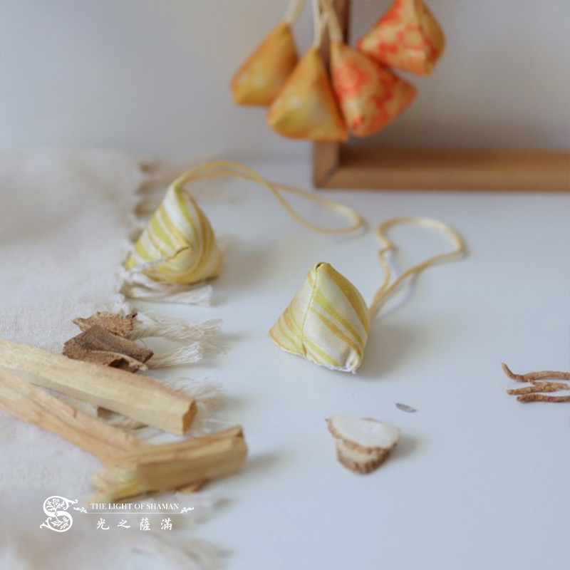 除障必備 極品除障香包 自製的除障香手工縫製 淨化環境 克服困難 提升正能量 焕然一新淨化心靈－光之薩滿