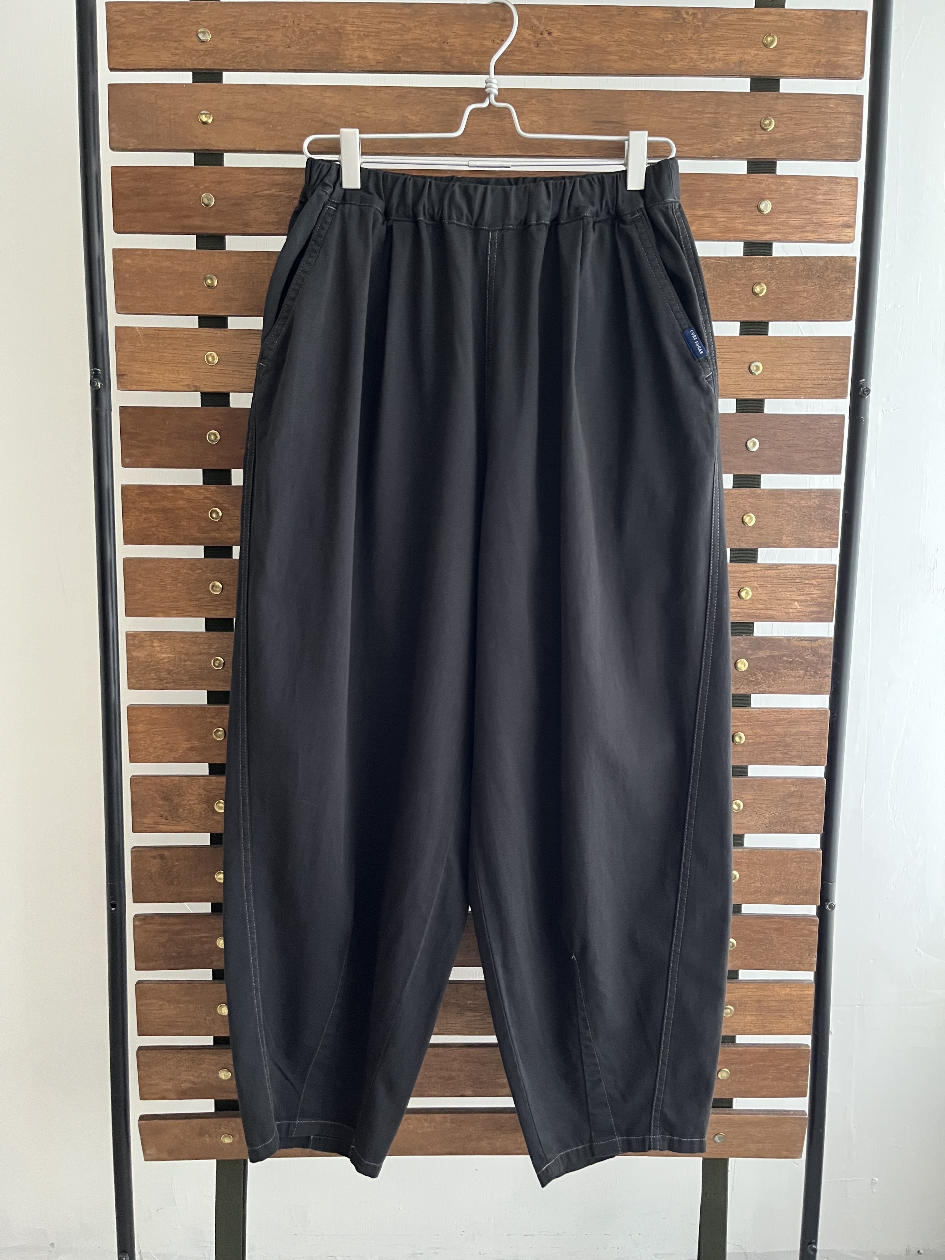 CUBE SUGAR黑色全橡筋闊褲