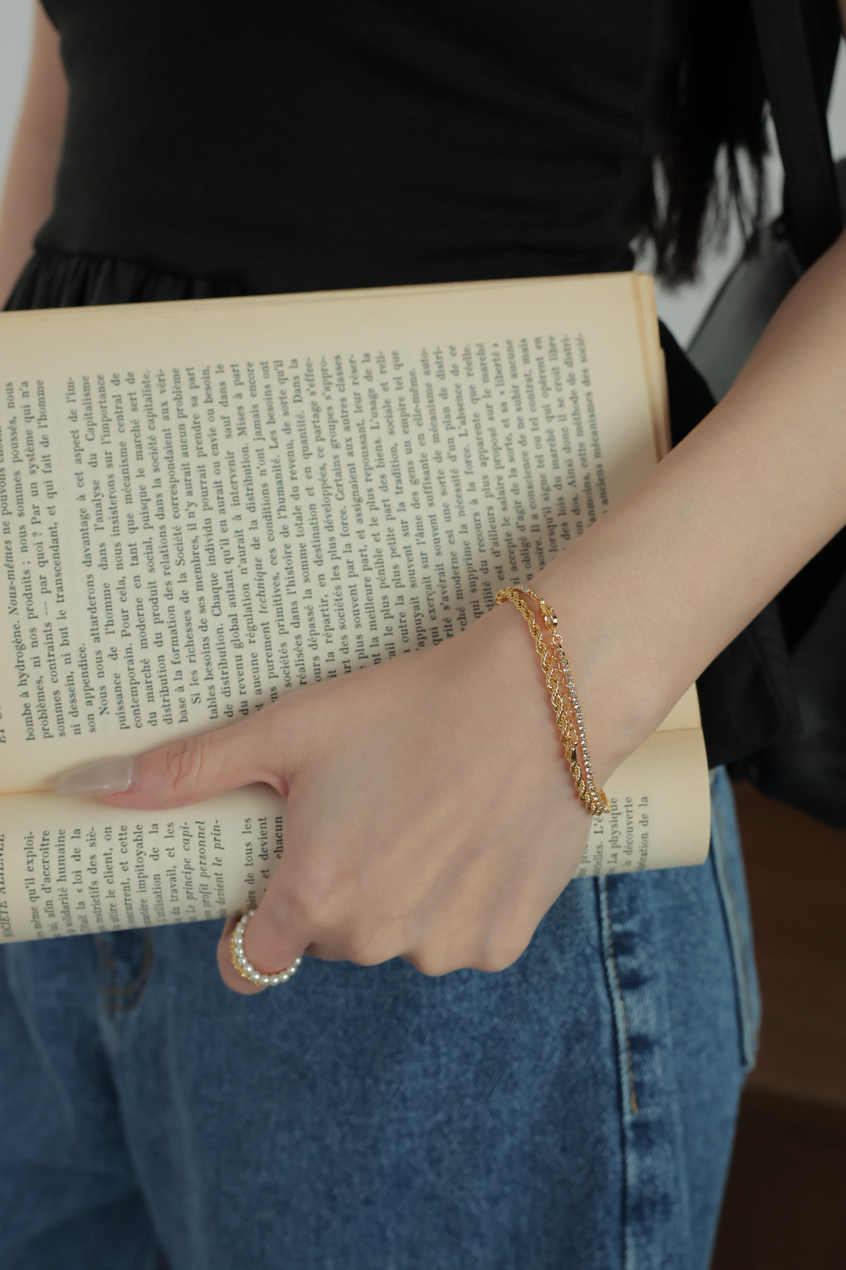 時髦度滿滿麻花手環 HA81