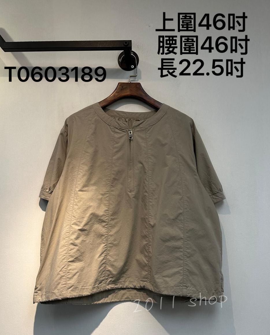 出口日本圓領半拉鍊恤衫  上圍46吋  腰圍46吋 長23.5吋  T0603189