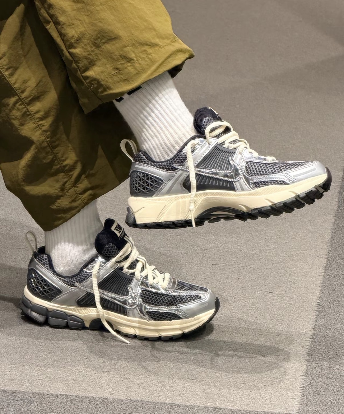 大童鞋 女生尺寸 NIKE ZOOM VOMERO 5 GS 鐵灰銀 緩震 老爹鞋 復古 休閒鞋【IM9467-002】VMO5