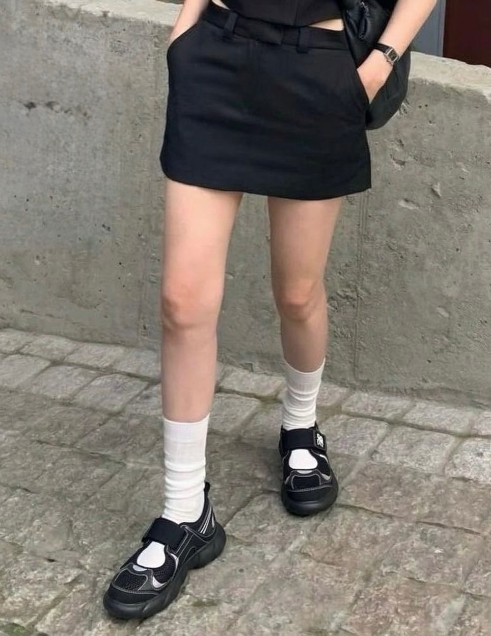 【現貨】NEW BALANCE NB Hook and Loop 黑色 涼鞋 運動涼鞋 大童鞋 魔鬼氈 女款 G23022S