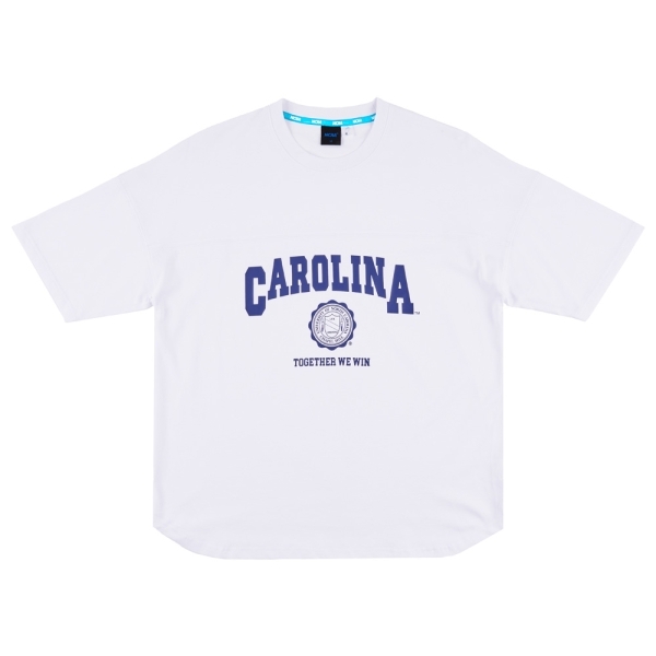 【下殺↘ $499】NCAA 短T 北卡羅來納 白藍LOGO 落肩 五分袖 棉T 中性 7325102500