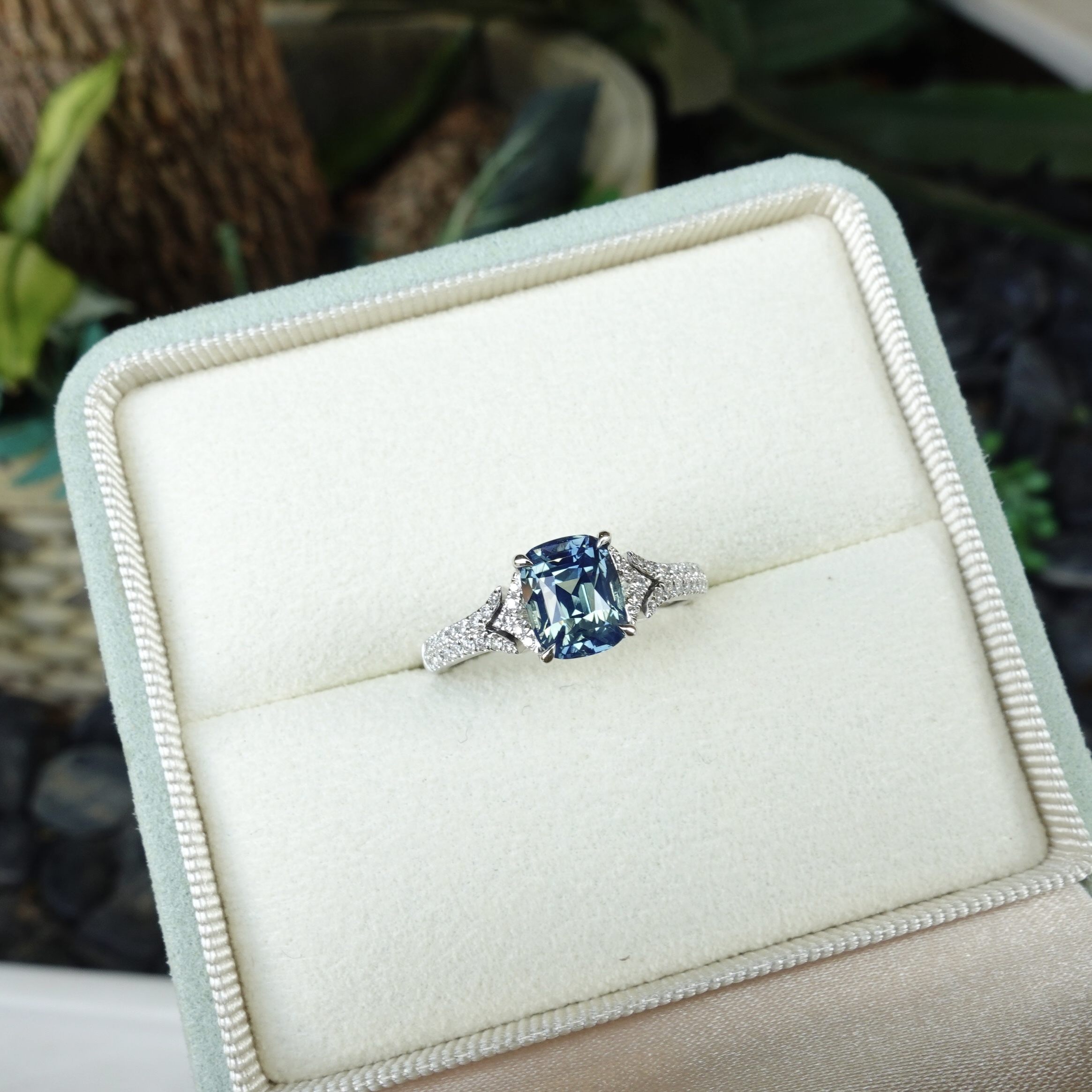 2.15ct 天然無燒藍綠色藍寶石鑽石18K金戒指-Teal Color (帶證書)