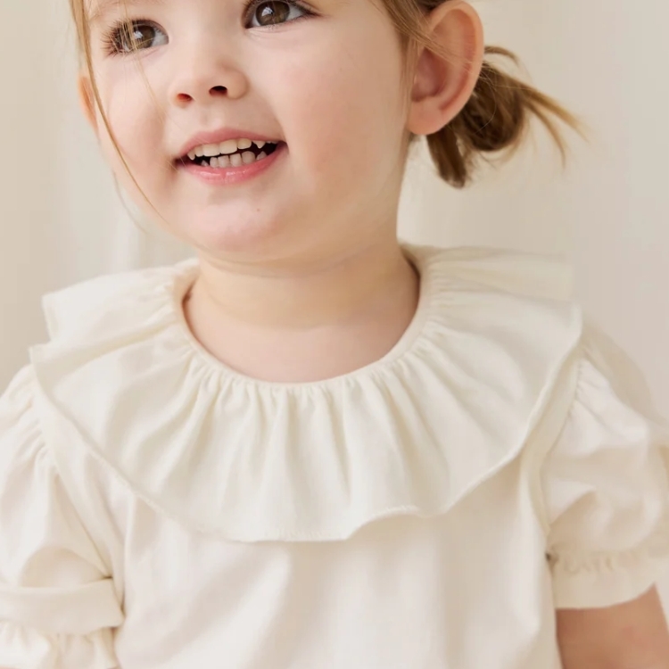 （預購）JAMIEKAY 素面花瓣領泡泡短袖上衣 Pima Cotton Livvy Top - Parchment