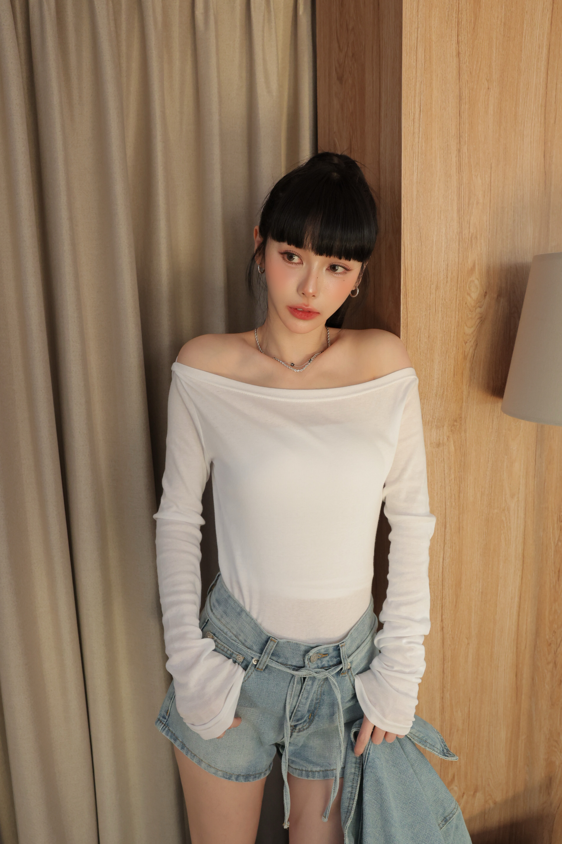 辣妹的綁帶牛仔短褲 HA34