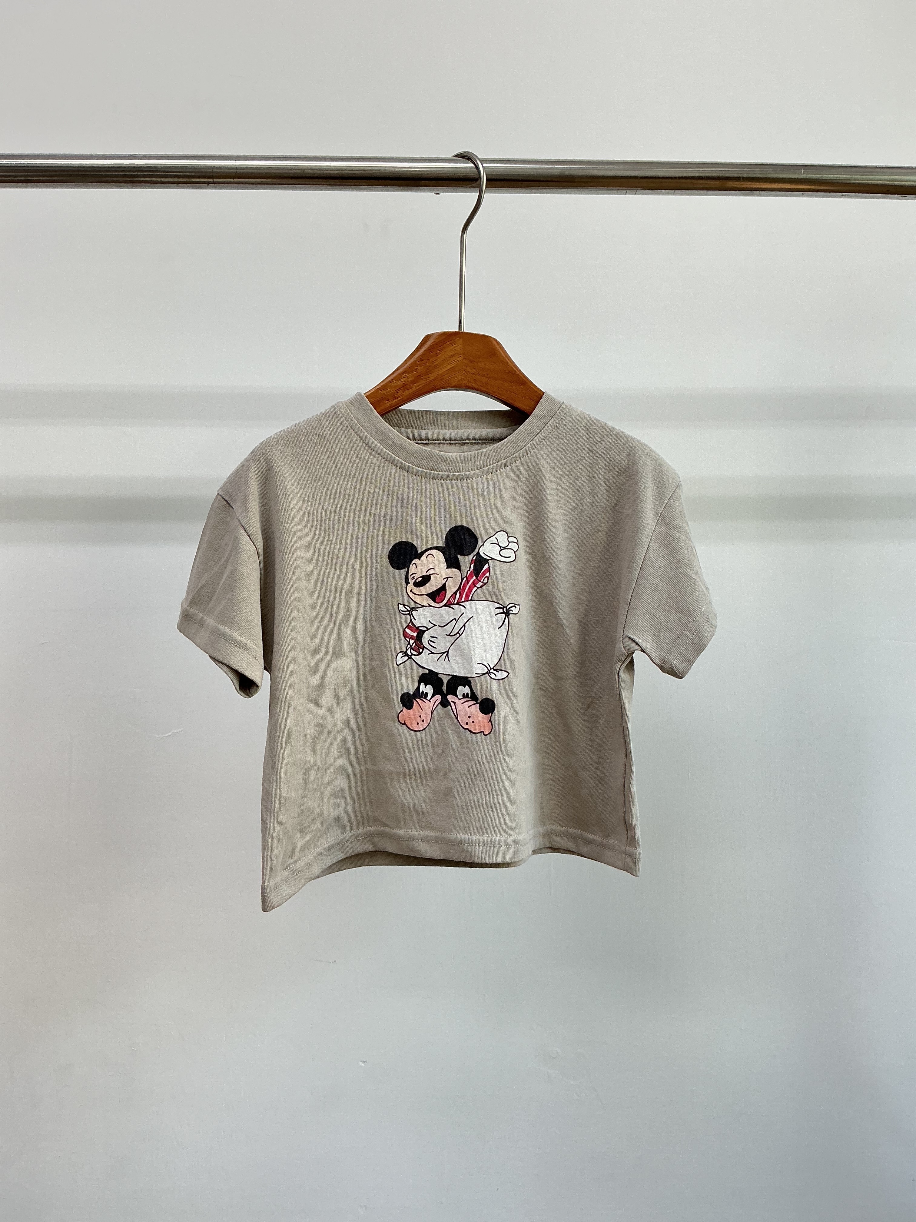 A04538卡通插畫上衣