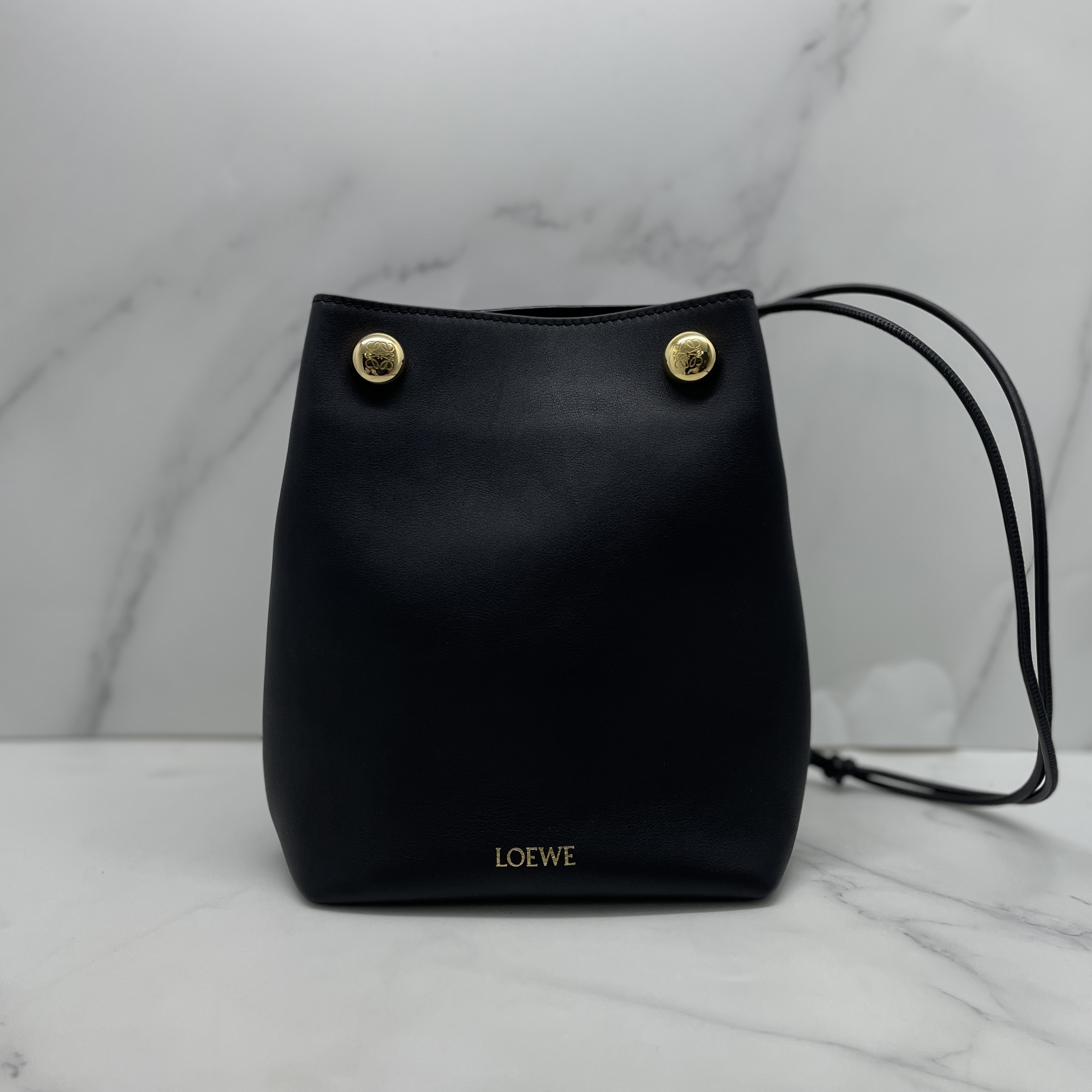 Loewe Pebble Pouch