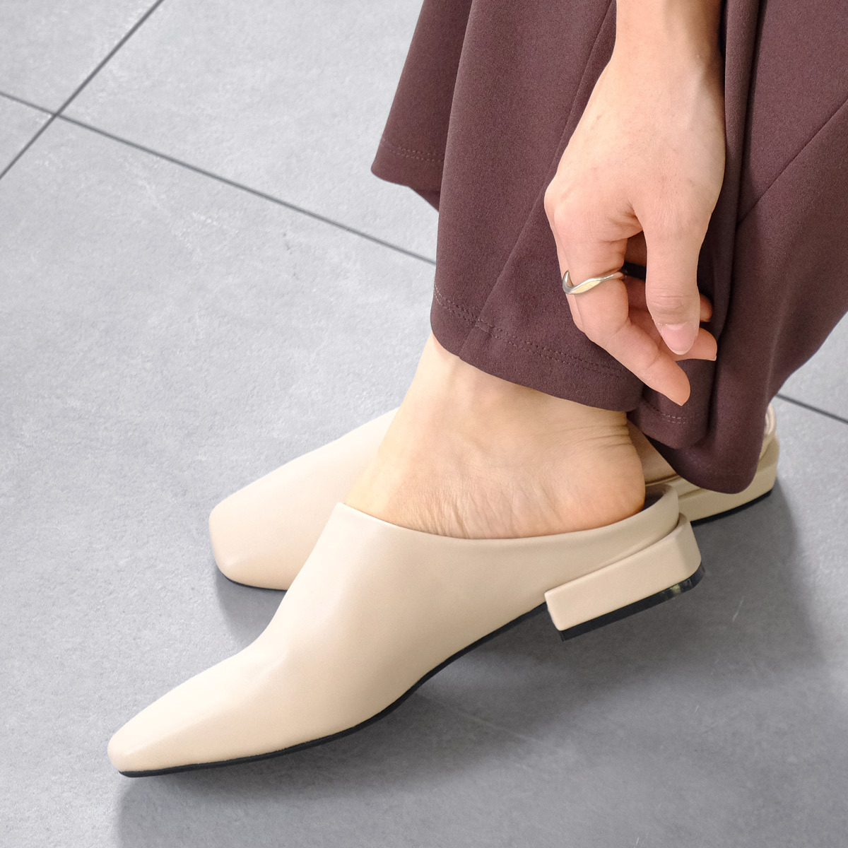 辦公室內 深口方頭高跟穆勒鞋【CX3016】