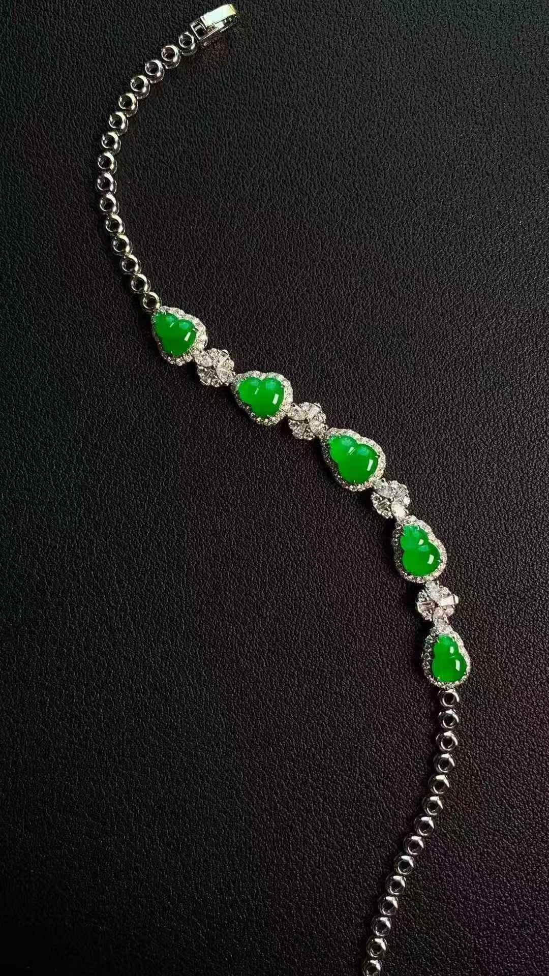 38352 翡翠葫蘆手鏈