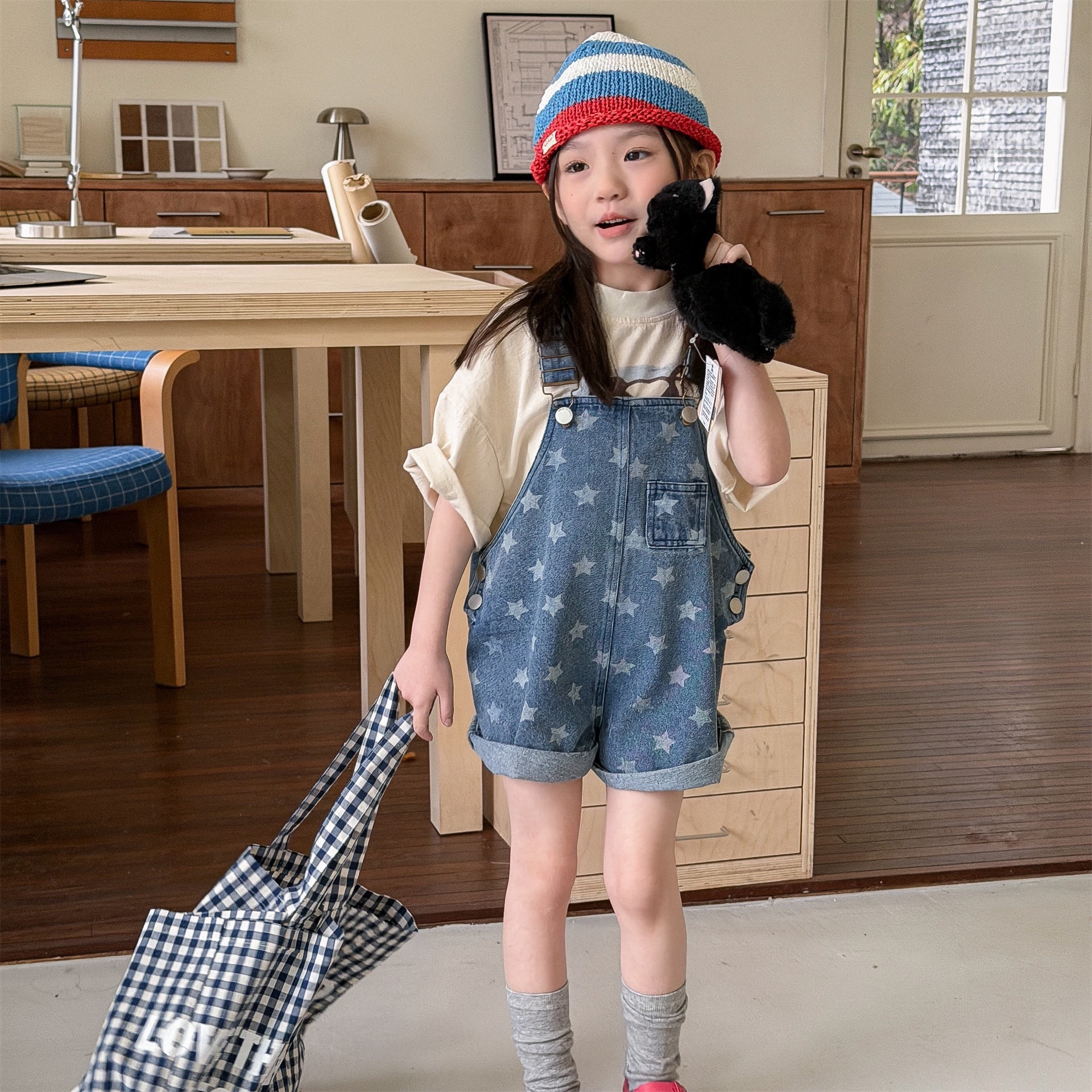 兩色星星吊帶短褲