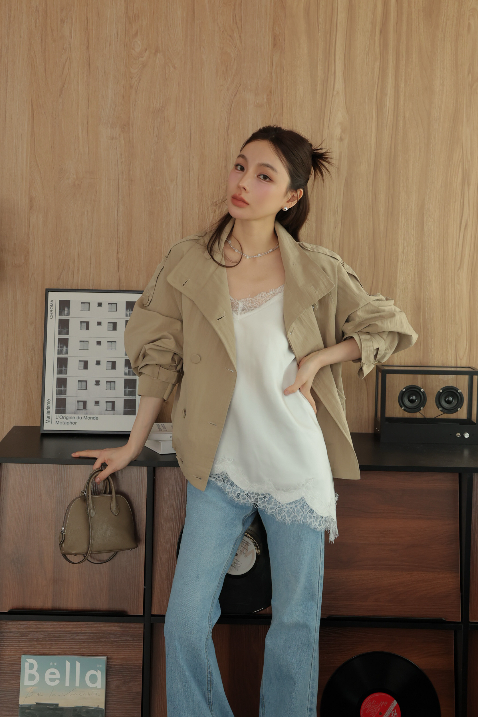 品牌感下擺縮口風衣外套 HA17