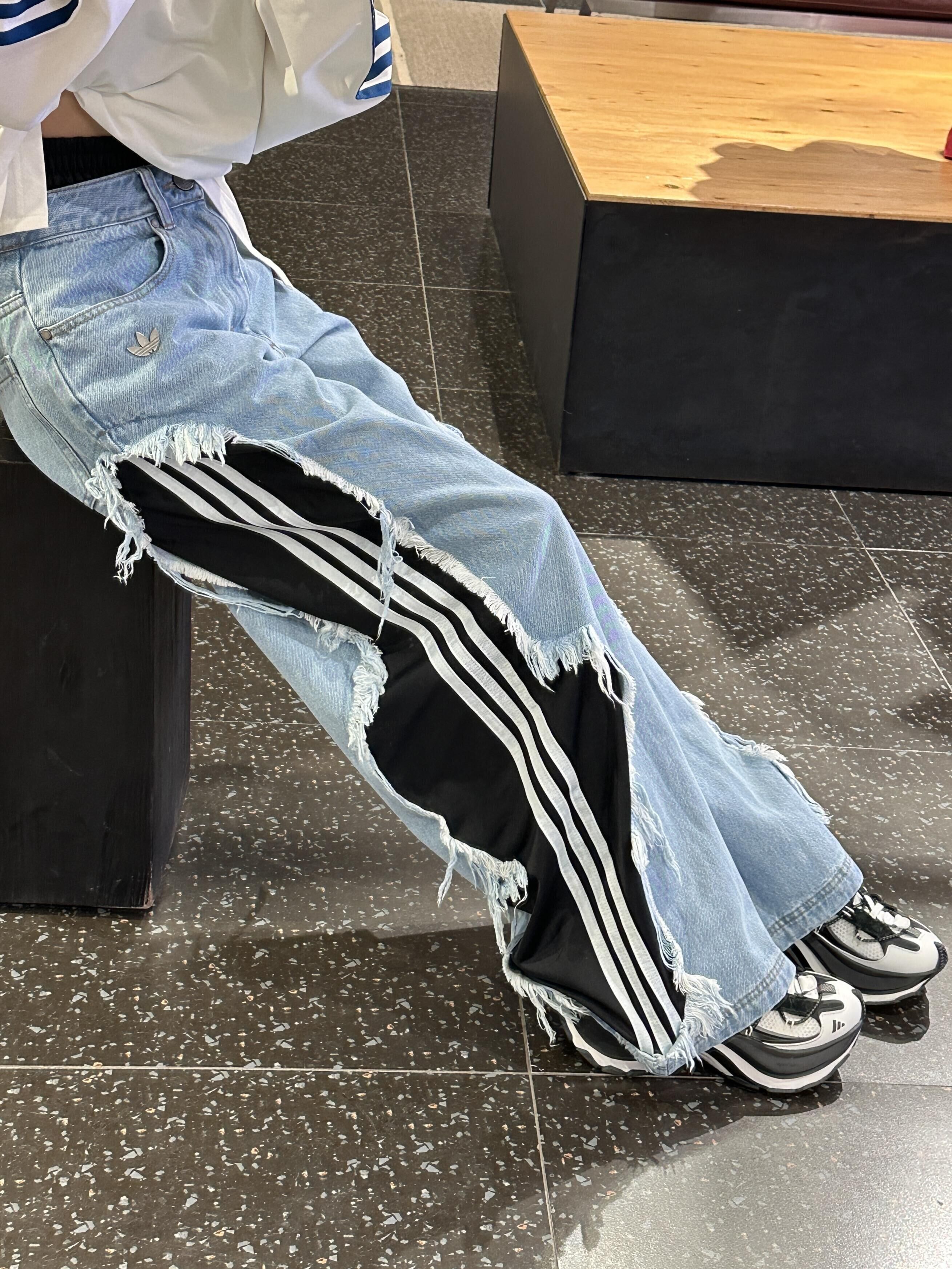 本週限時接單!! Adidas Originals ADILENIUM 復古破壞牛仔褲 闊腿褲 寬鬆 做舊 流蘇 淺灰色 淺藍色 (任買兩件7-11免運)/預購