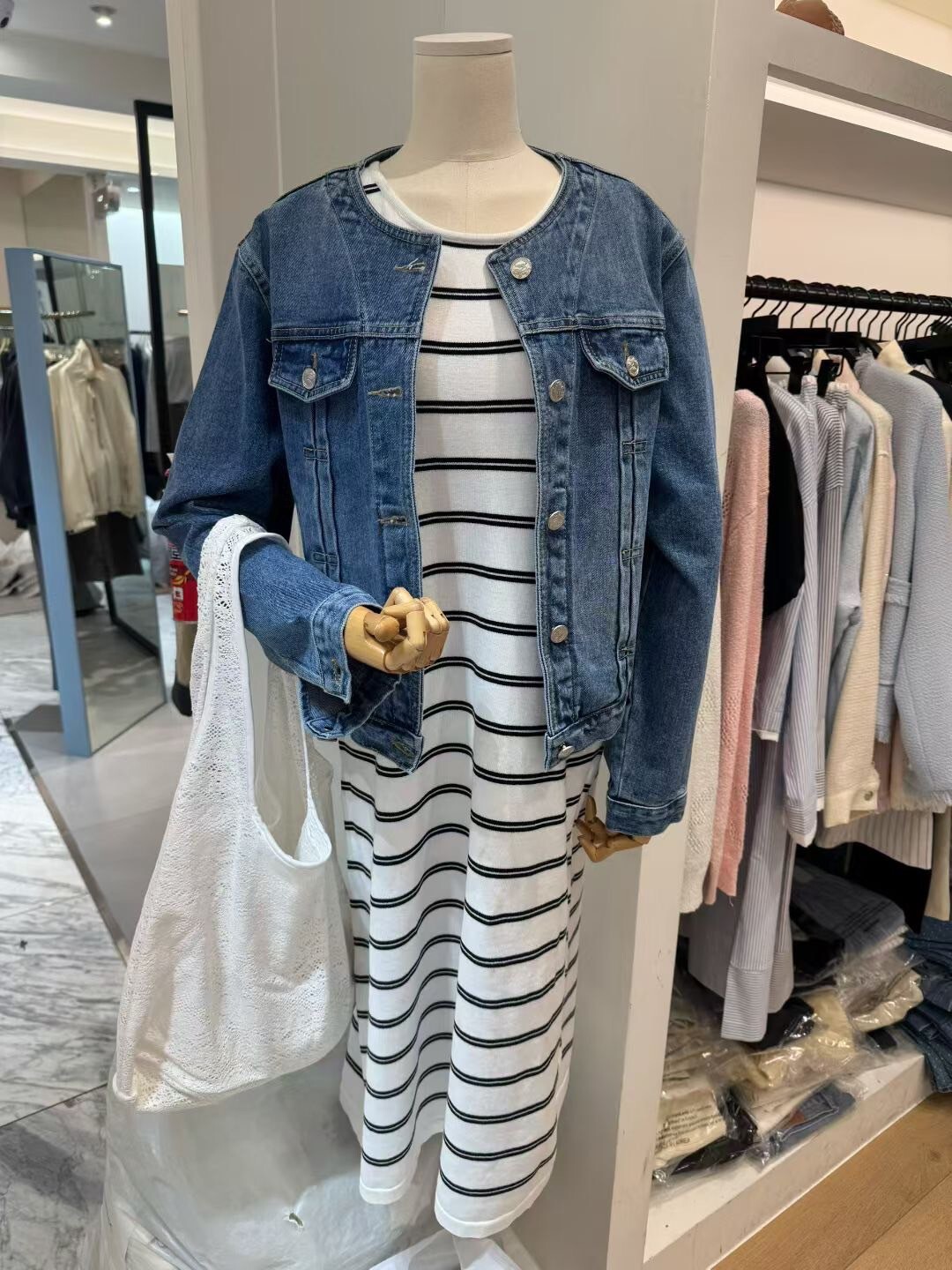 復古尖尖假口袋造型圓領排釦牛仔外套