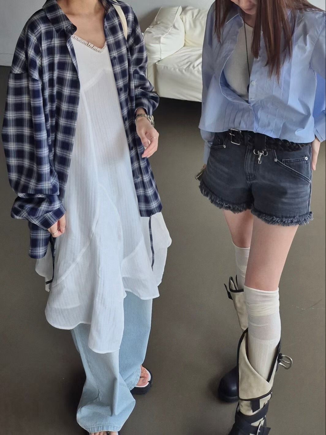 下擺雙層抽鬚滾邊造型牛仔短褲-S-M / 2色