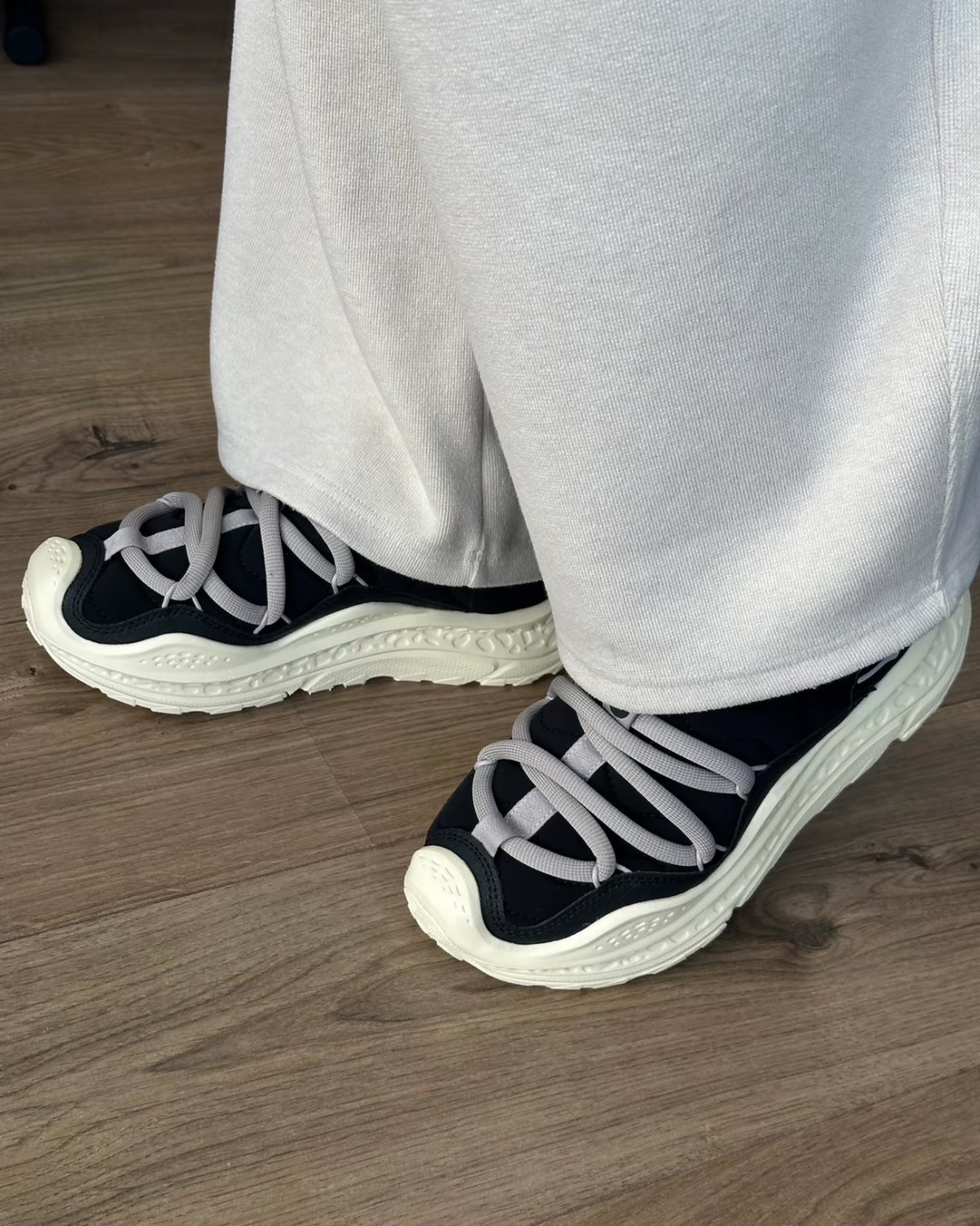 Hoka Ora Primo 拖鞋 懶人鞋 恢復鞋 黑白