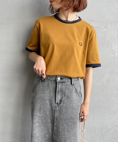 FRED PERRY 前刺繡短袖T