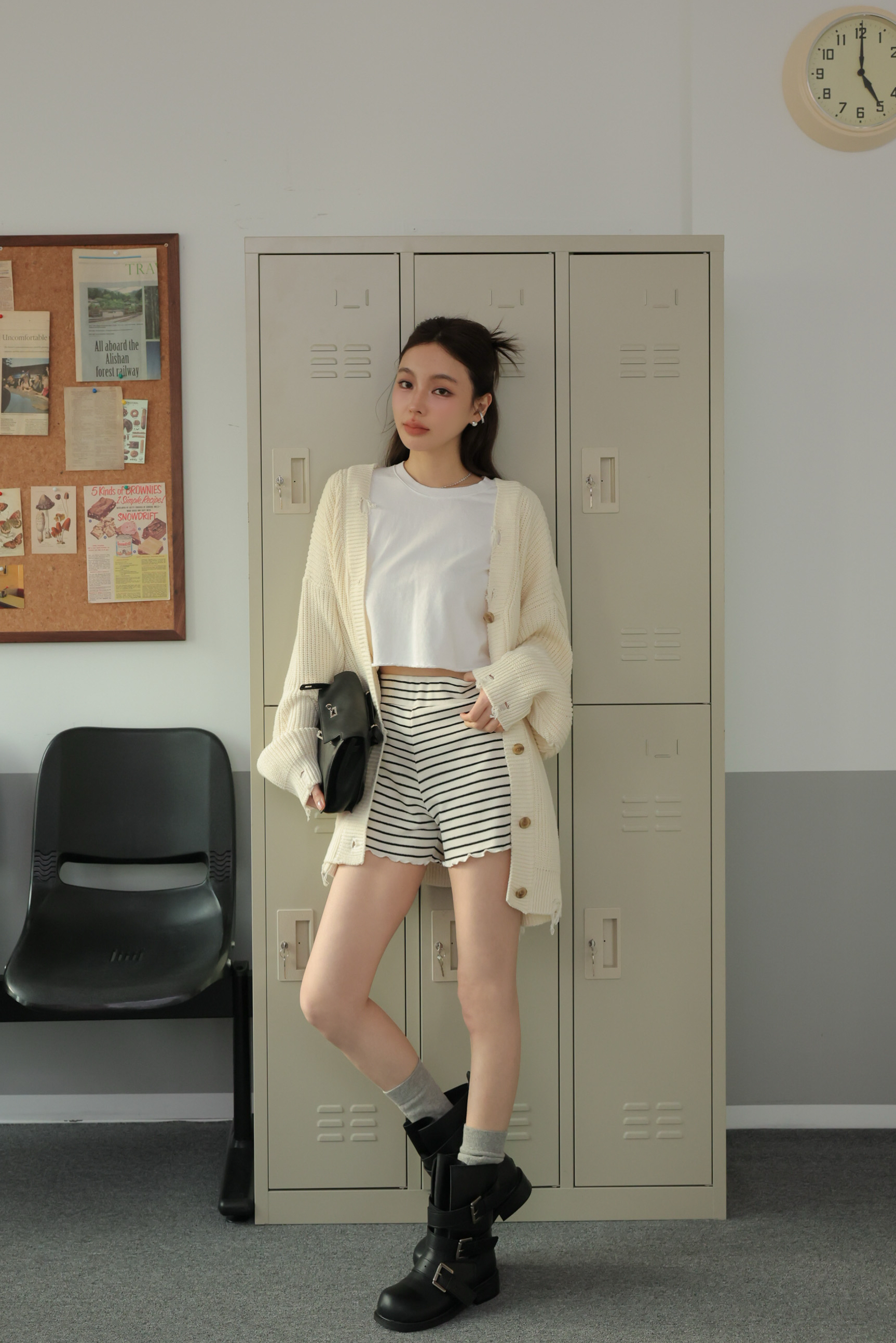 木耳滾邊小短褲 HA44