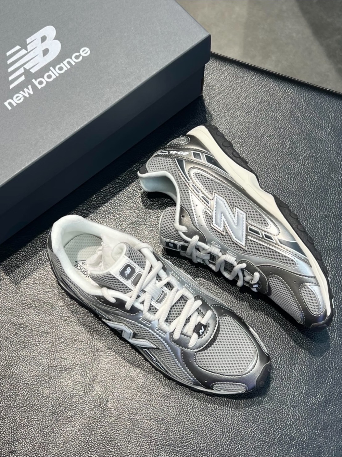 NEW BALANCE 204L EVA 復古灰銀