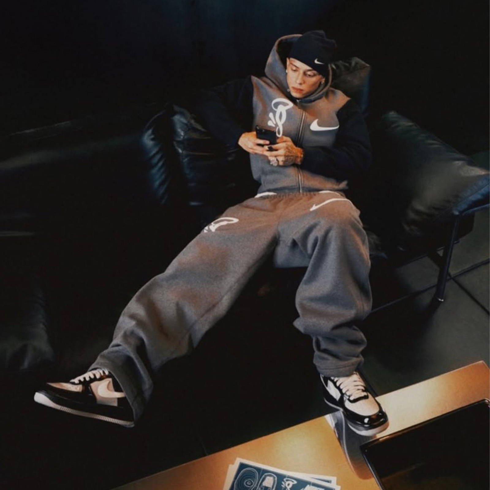 聯名款 Central Cee x SYNA WORLD x Nike Air Force 1 Low "Light Smoke Grey" 灰階 拼接 漆皮 鏡面 反光 IO9974-010