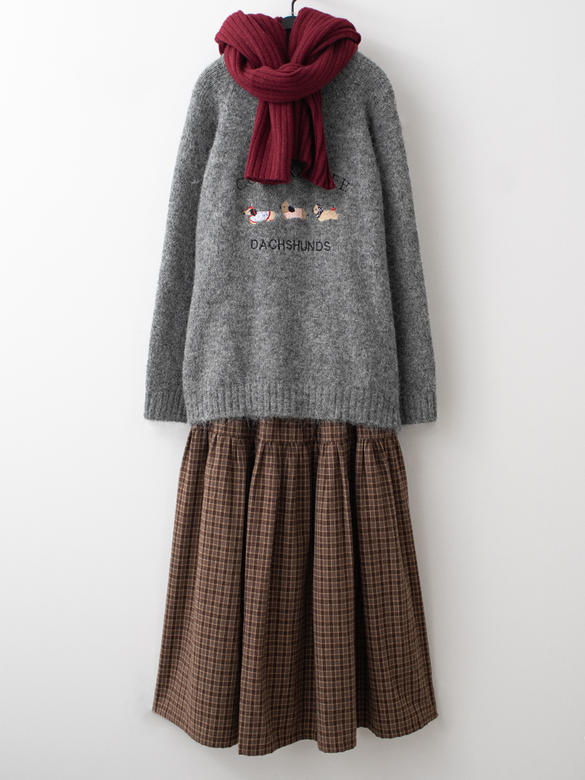 繡花鬆軟毛海針織毛衣輕磨毛格紋口袋長裙組合