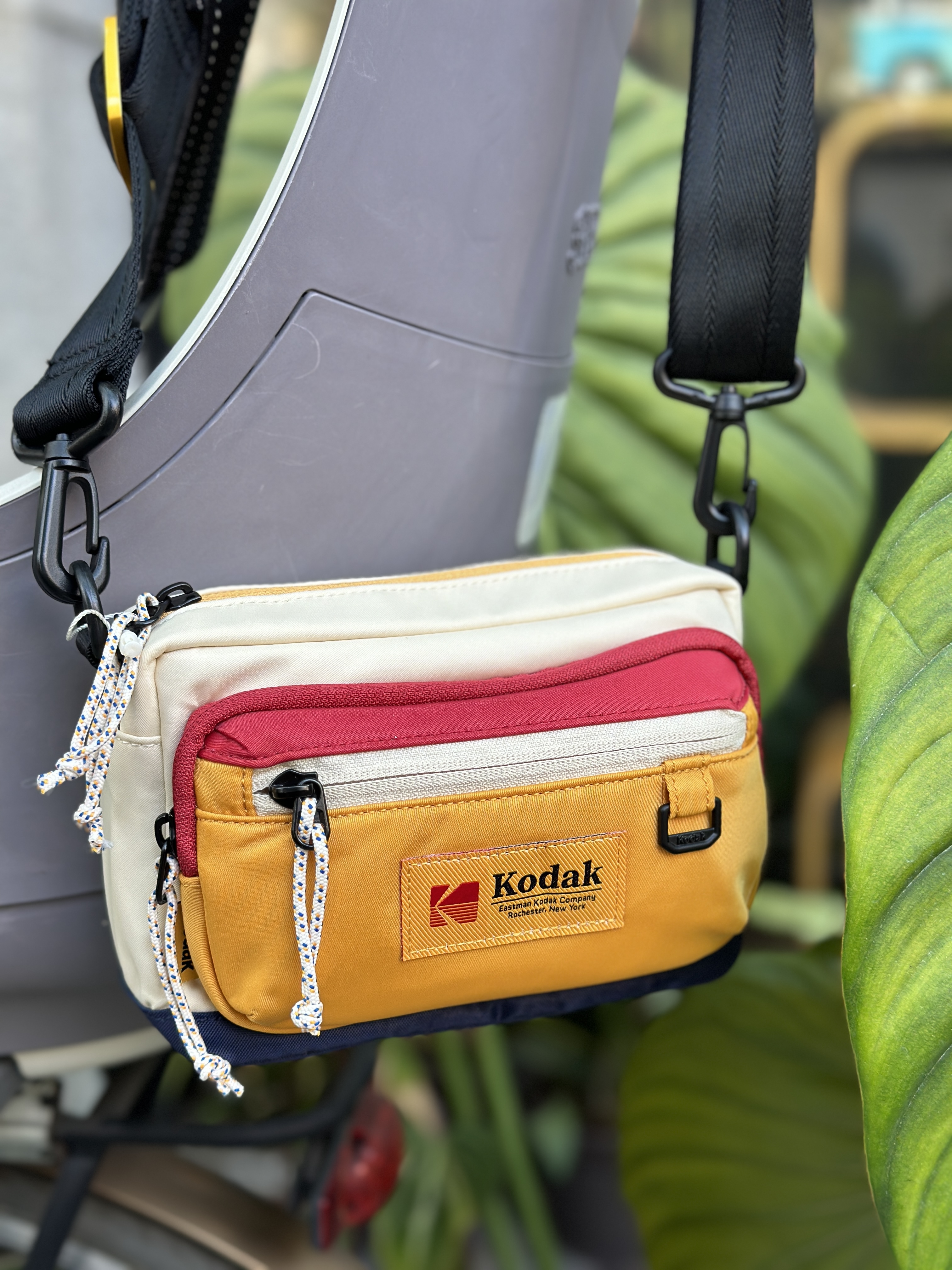 【現貨】Kodak 柯達 拼色 相機包 側背包 K6143LBG66