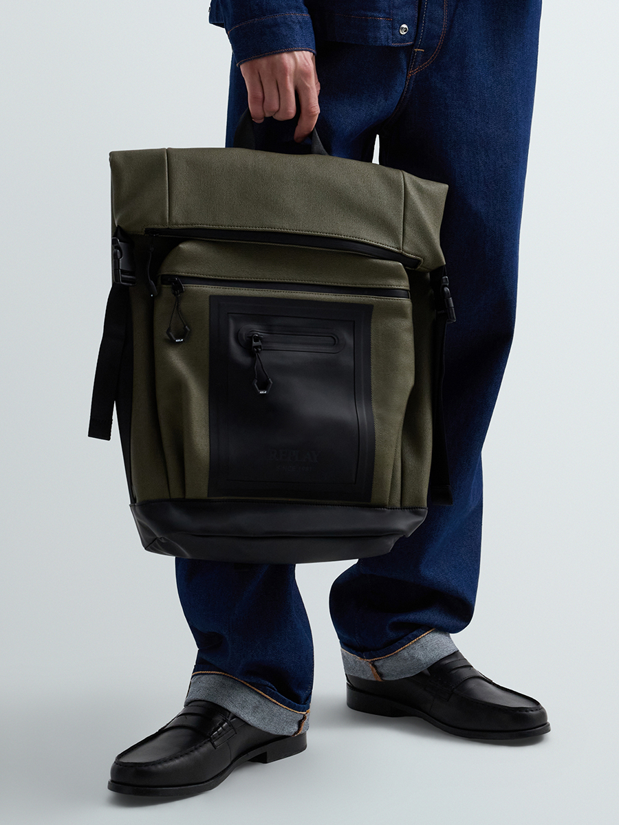 橄欖綠多功能帆布後背包