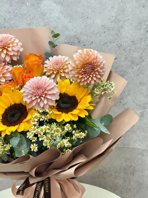 W - 大里花向日葵