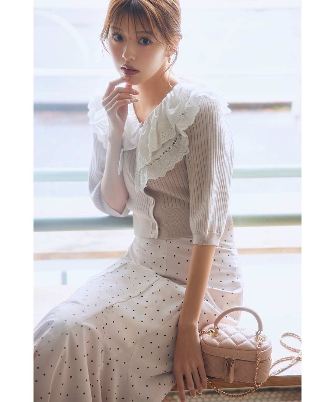 [預購] LILLIAN CARAT 大翻領拼接針織衫