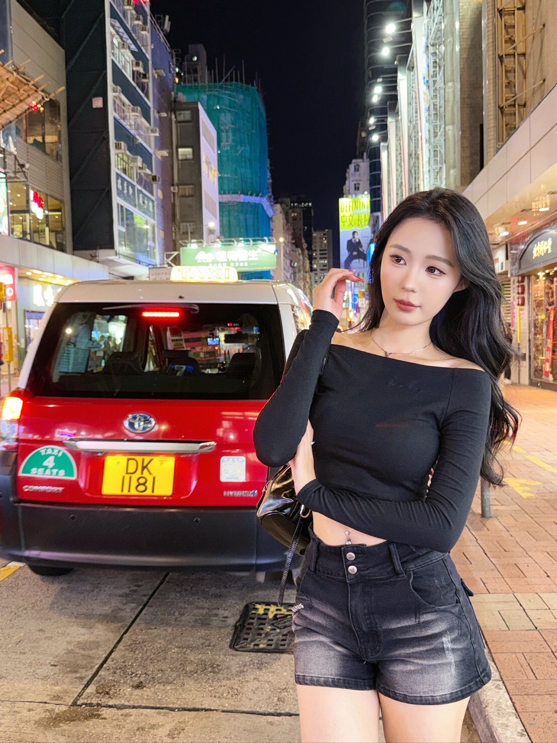 纖腰肩惑’Lure—一字肩上衣