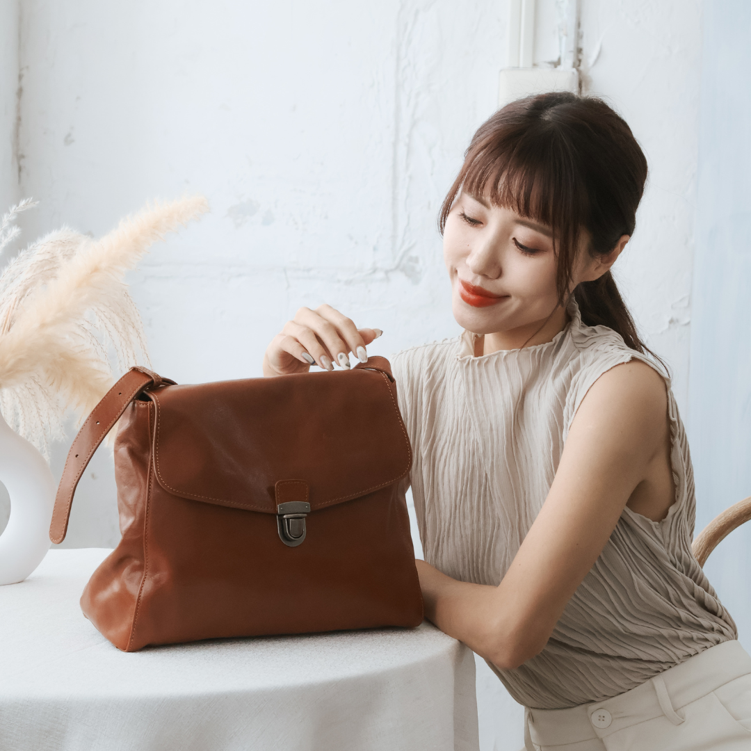 Lena Classic Large Shoulder Bag