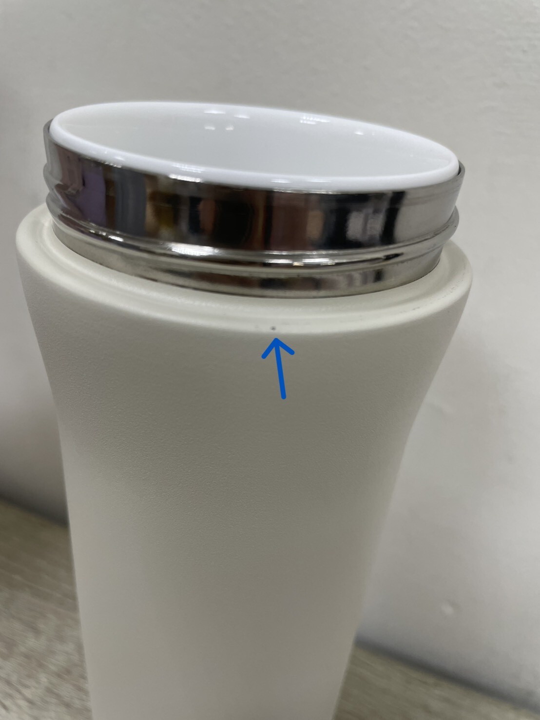 【福利瑕疵品售出，概不退換】強化陶瓷保溫杯-M (500ml/700ml) 米白色