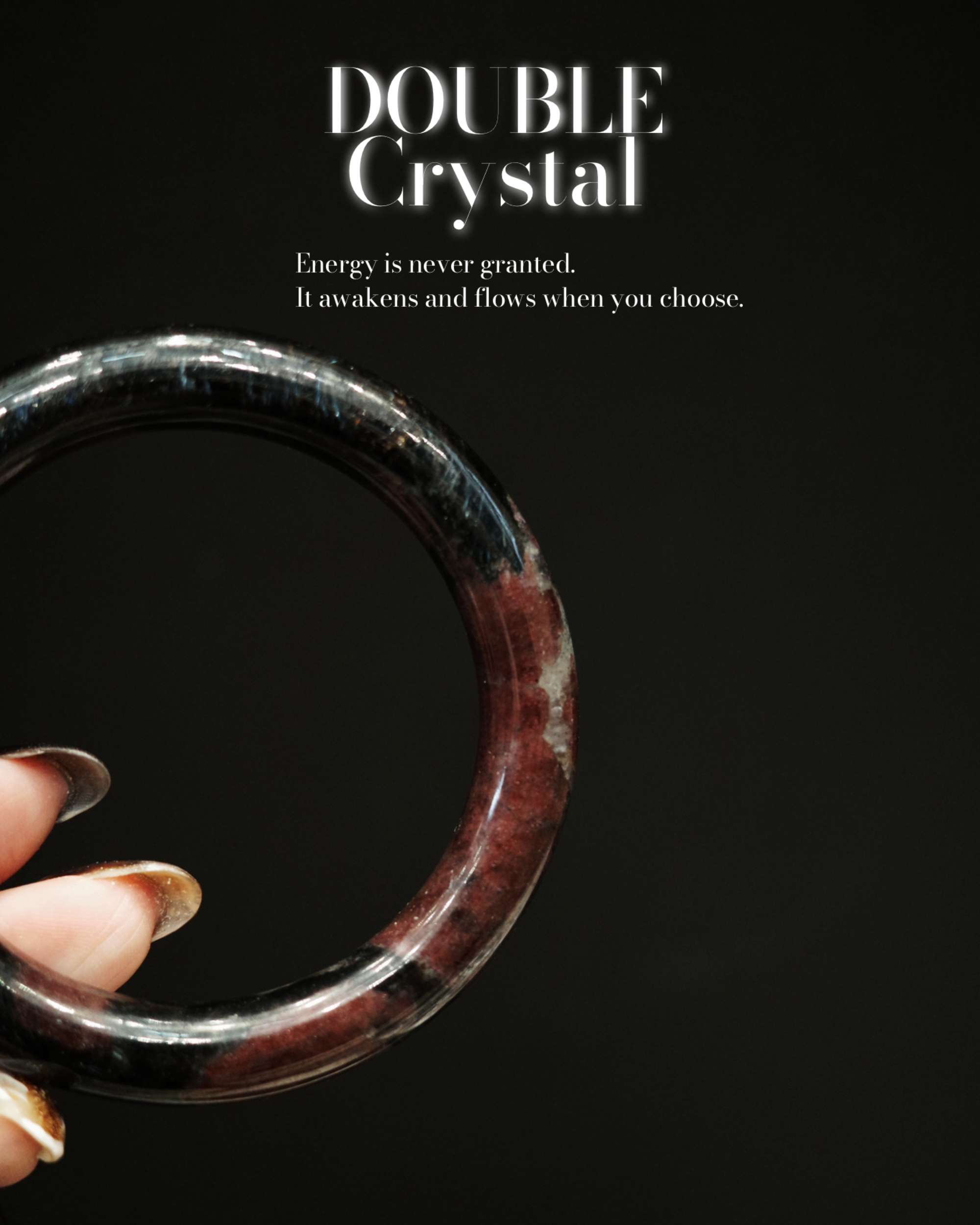 當家主母｜石榴石共生藍閃石｜56圈口