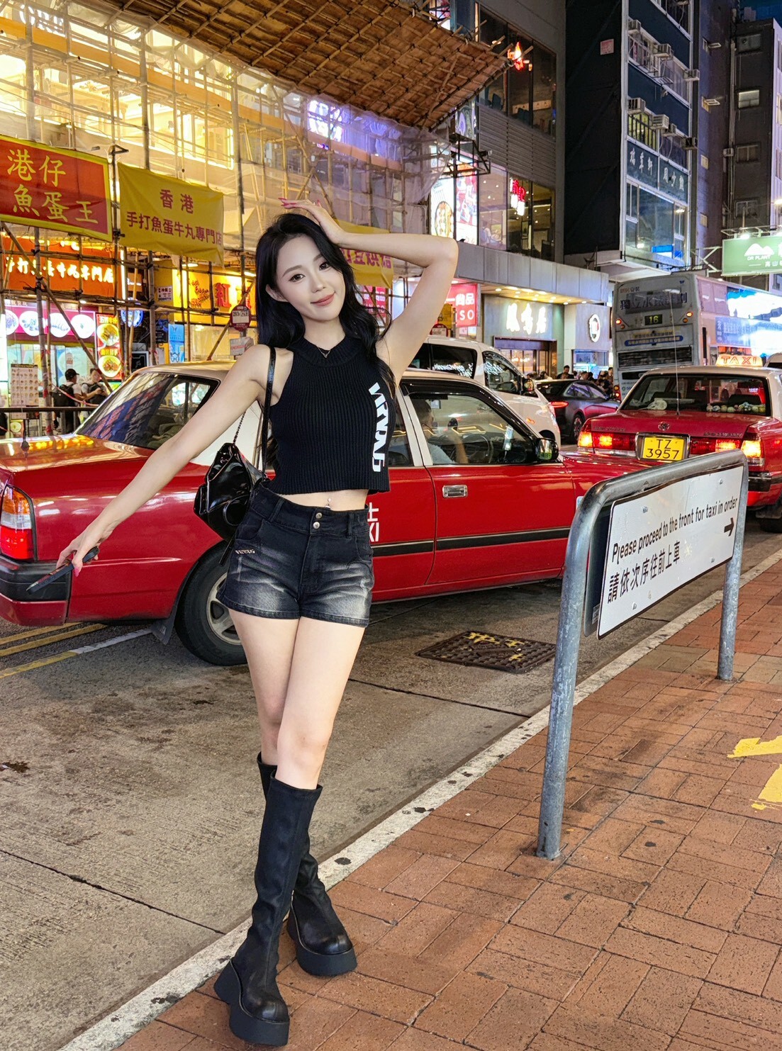 夜色折痕’Night Scene—牛仔短褲