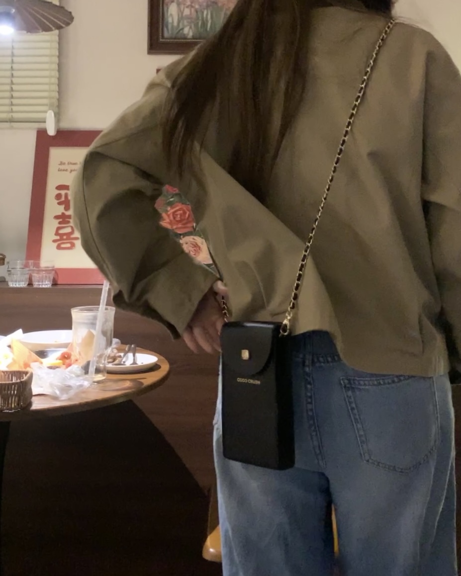 CHANEL COCO CRUSH 限量VIP贈禮翻蓋鏈條手機包