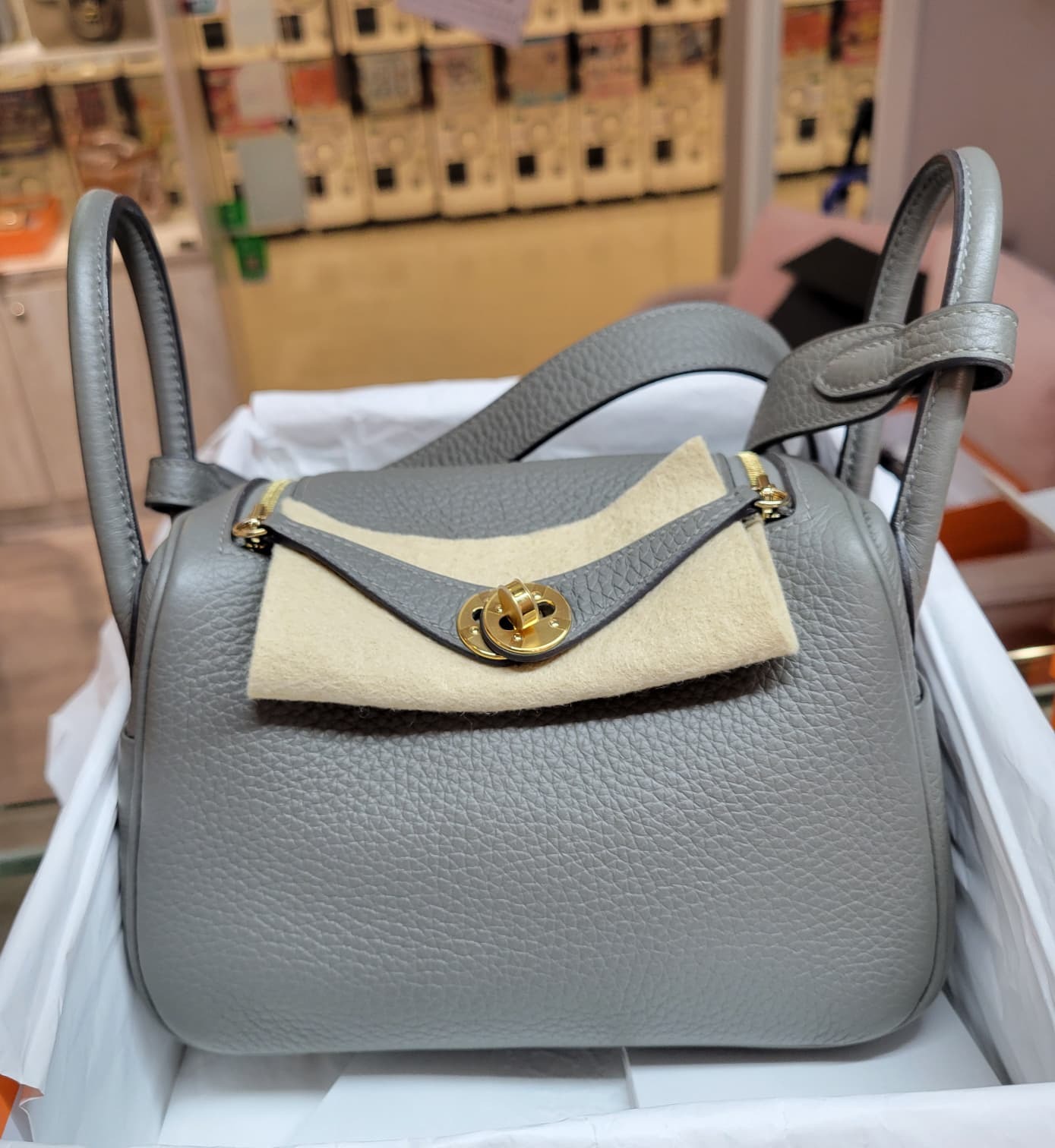 99%NEW HERMES MINI LINDY 1 0L GRIS MEYER CC 積雨雲灰 金扣