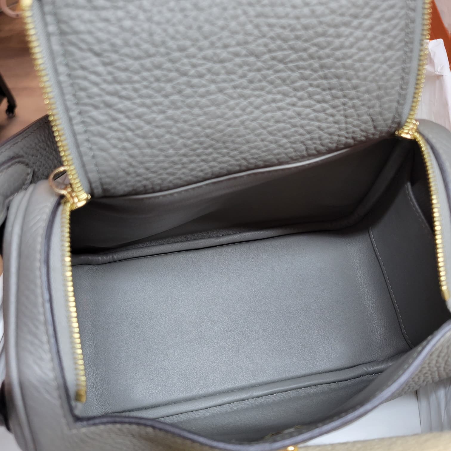 99%NEW HERMES MINI LINDY 1 0L GRIS MEYER CC 積雨雲灰 金扣