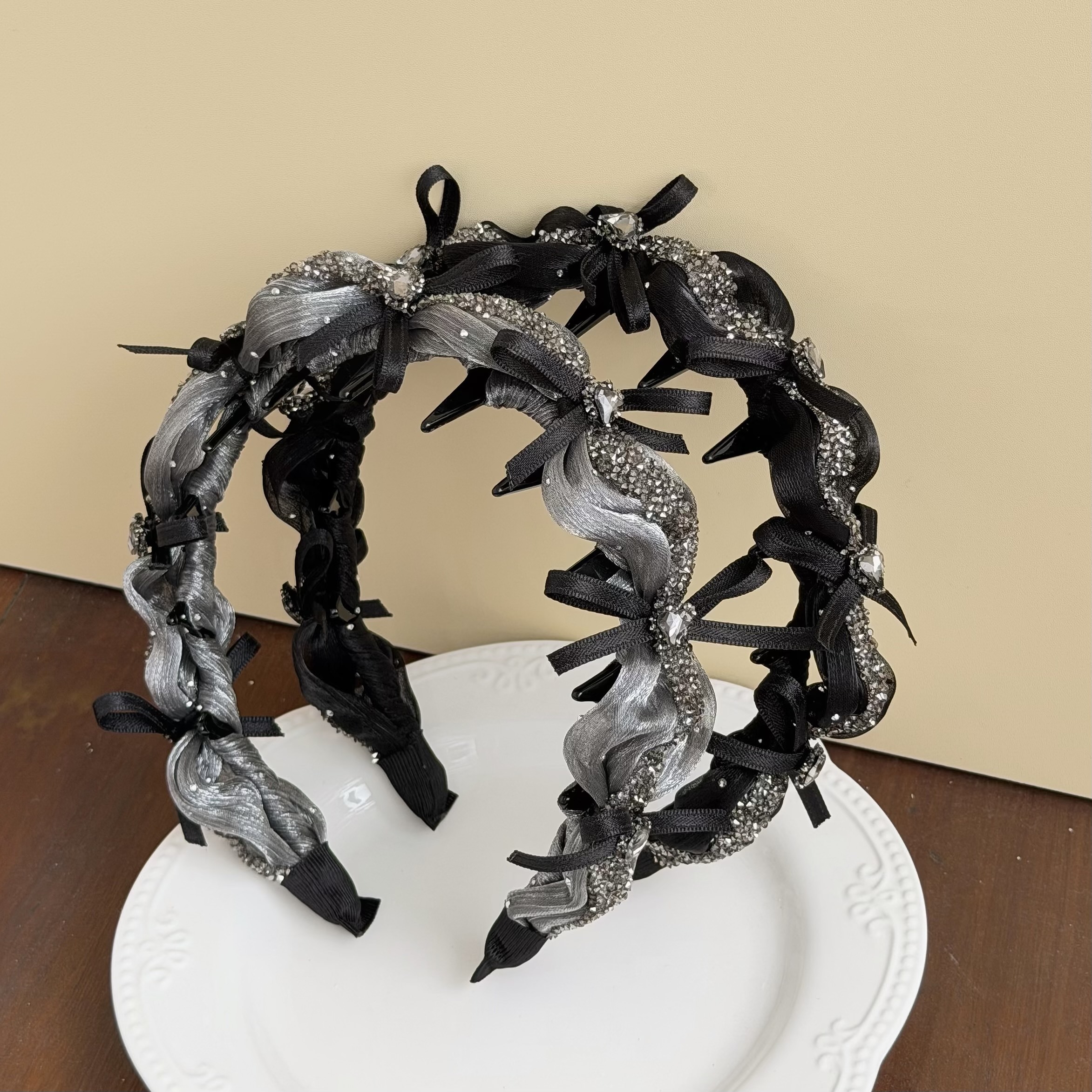 H269碎鑽光澤繞線蝴蝶結帶爪髮箍