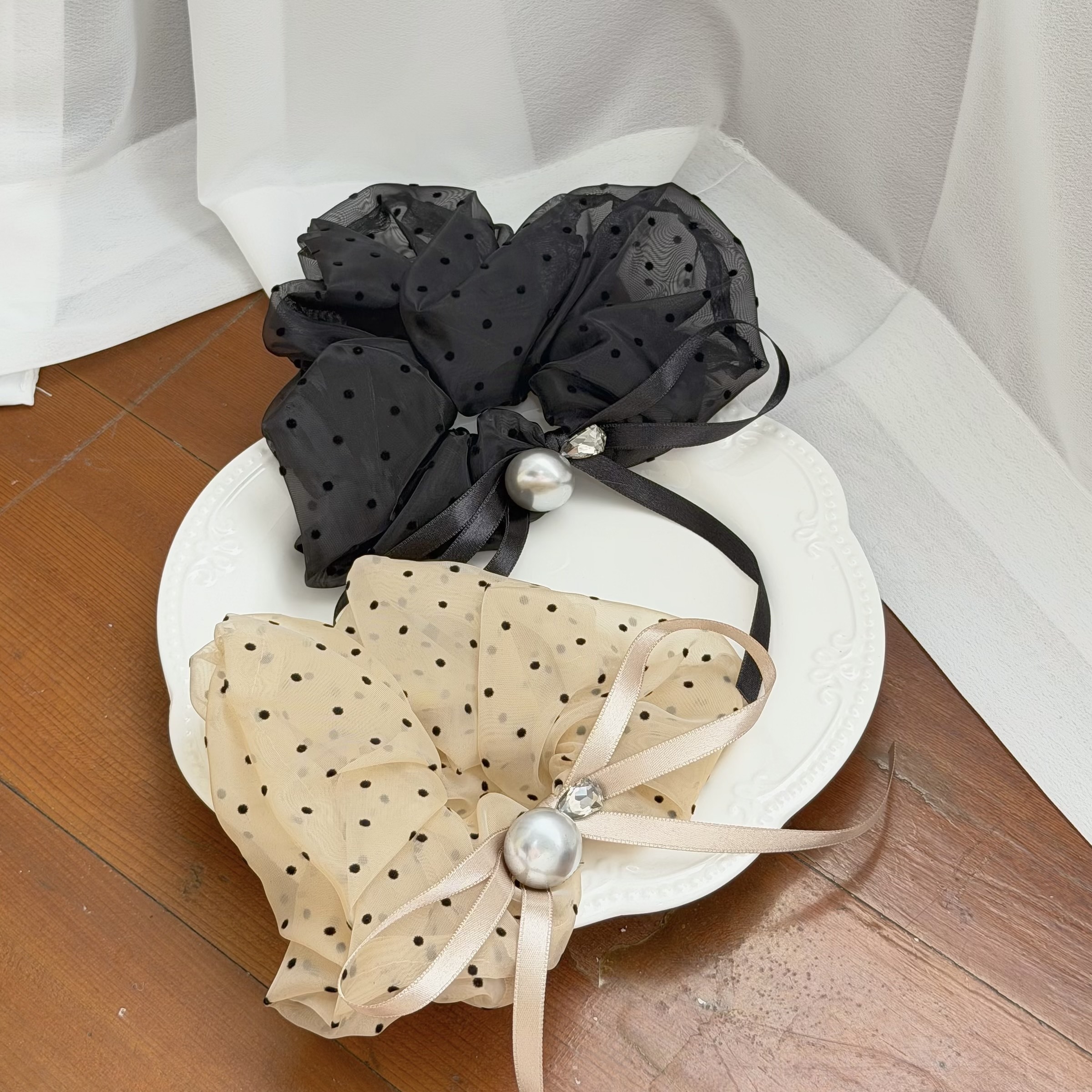 T186網紗圓點珍珠大腸髮圈