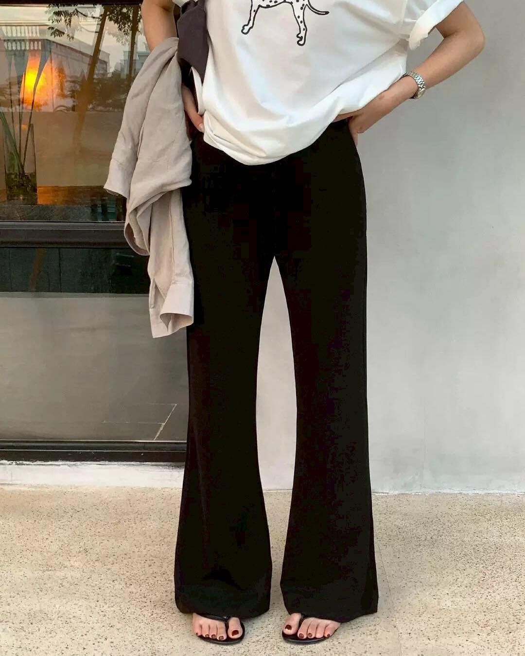 【逆天長腿的彈力喇叭神褲】（現貨）