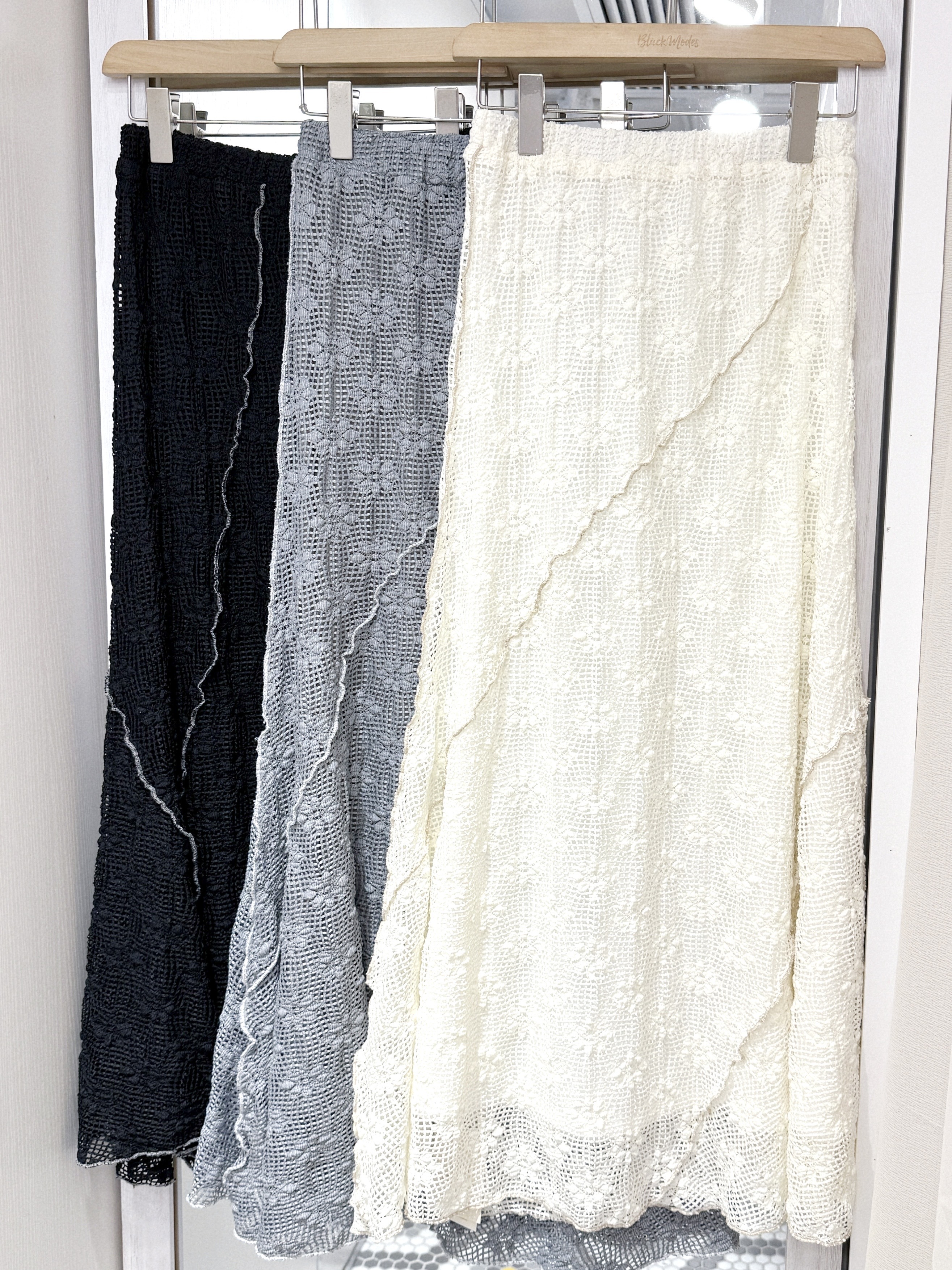 EA1236｜知性優美系˚˖𓍢ִ໋🦢˚ 明線格格花卉針織面長裙