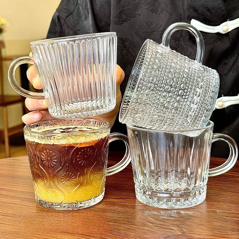 《6644》高級感把手浮雕玻璃杯250ml