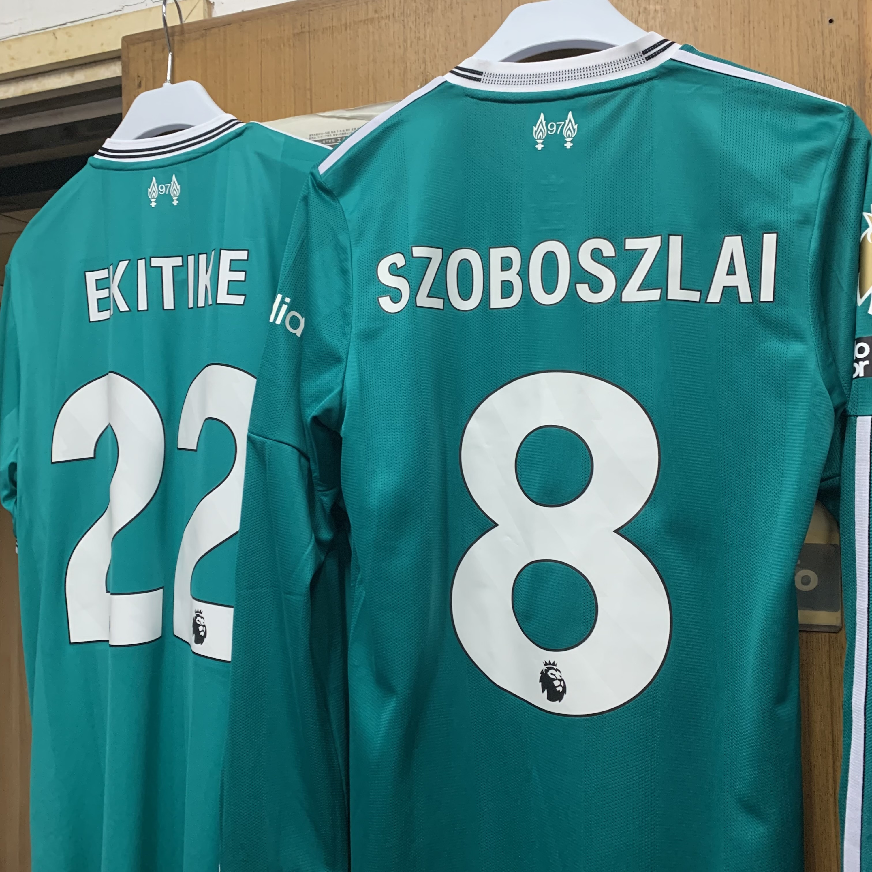 2025 Liverpool Third Shirt with EPL Nameset & Patch (雙號碼）