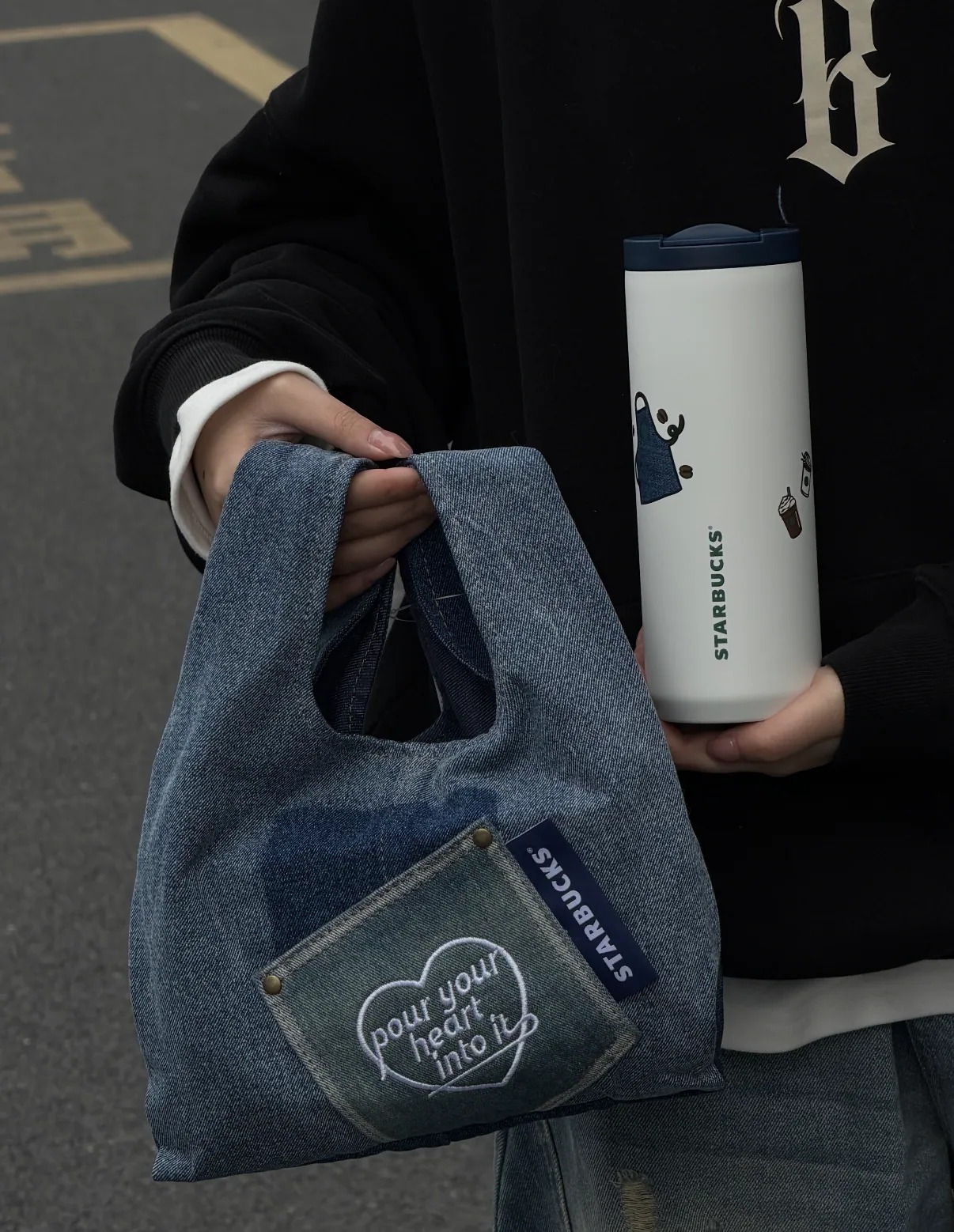 【逢甲FUZZY】星巴克 Starbucks 2026春季 不銹鋼隨行杯 530ML 贈送丹寧手提包