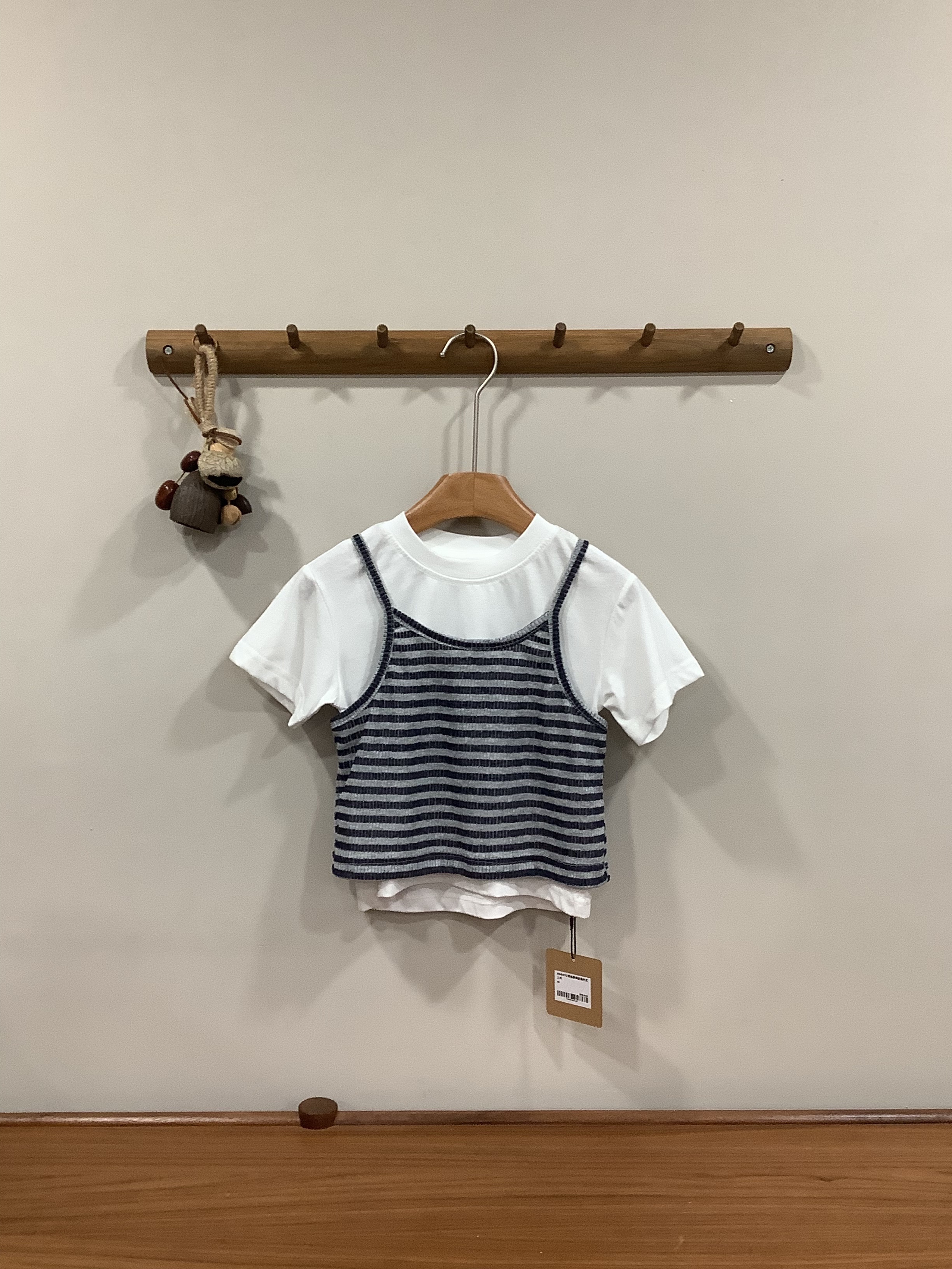 A04410微透膚條紋兩件式上衣