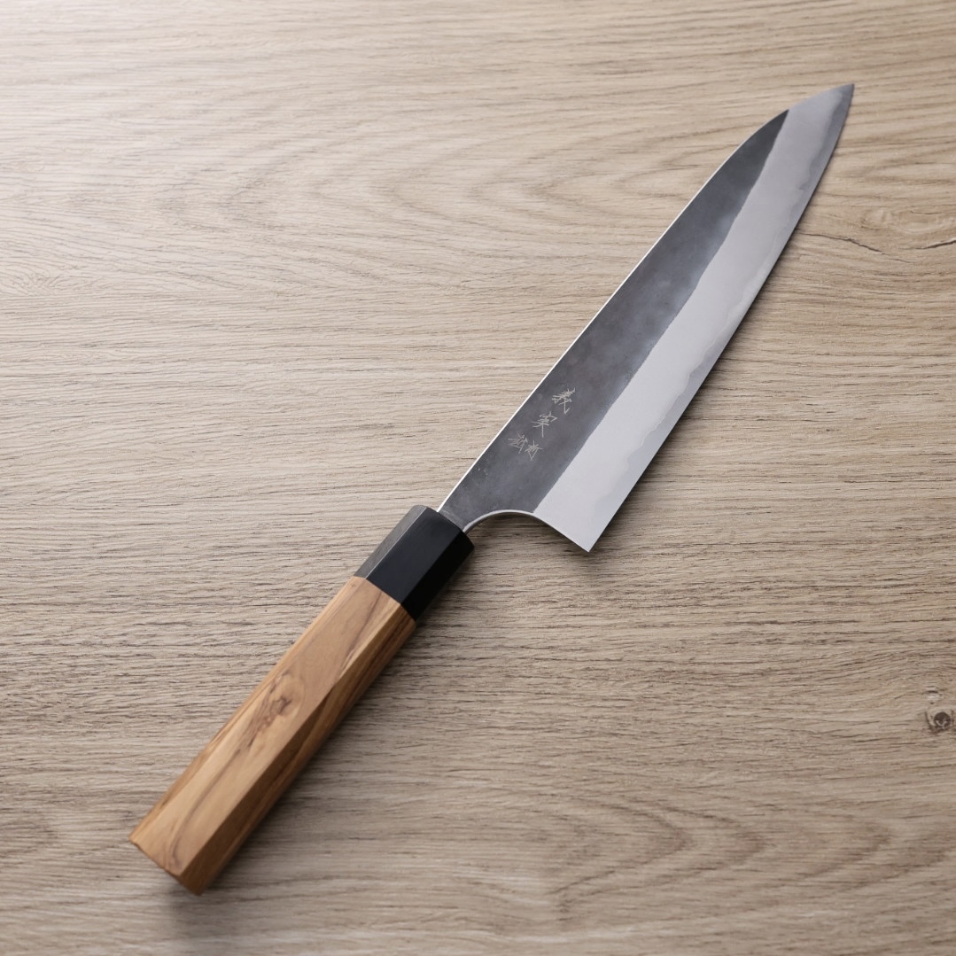 加藤義実 牛刀 210mm 青紙超級鋼 黑打梨地