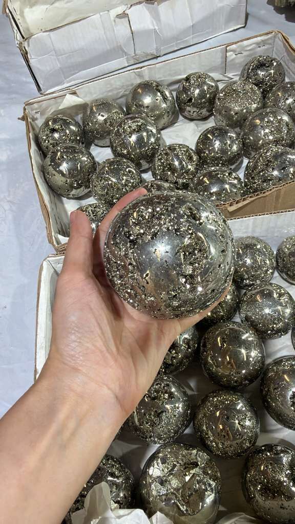 WU405 黃鐵礦 A405 900g-1kg (隨機款)