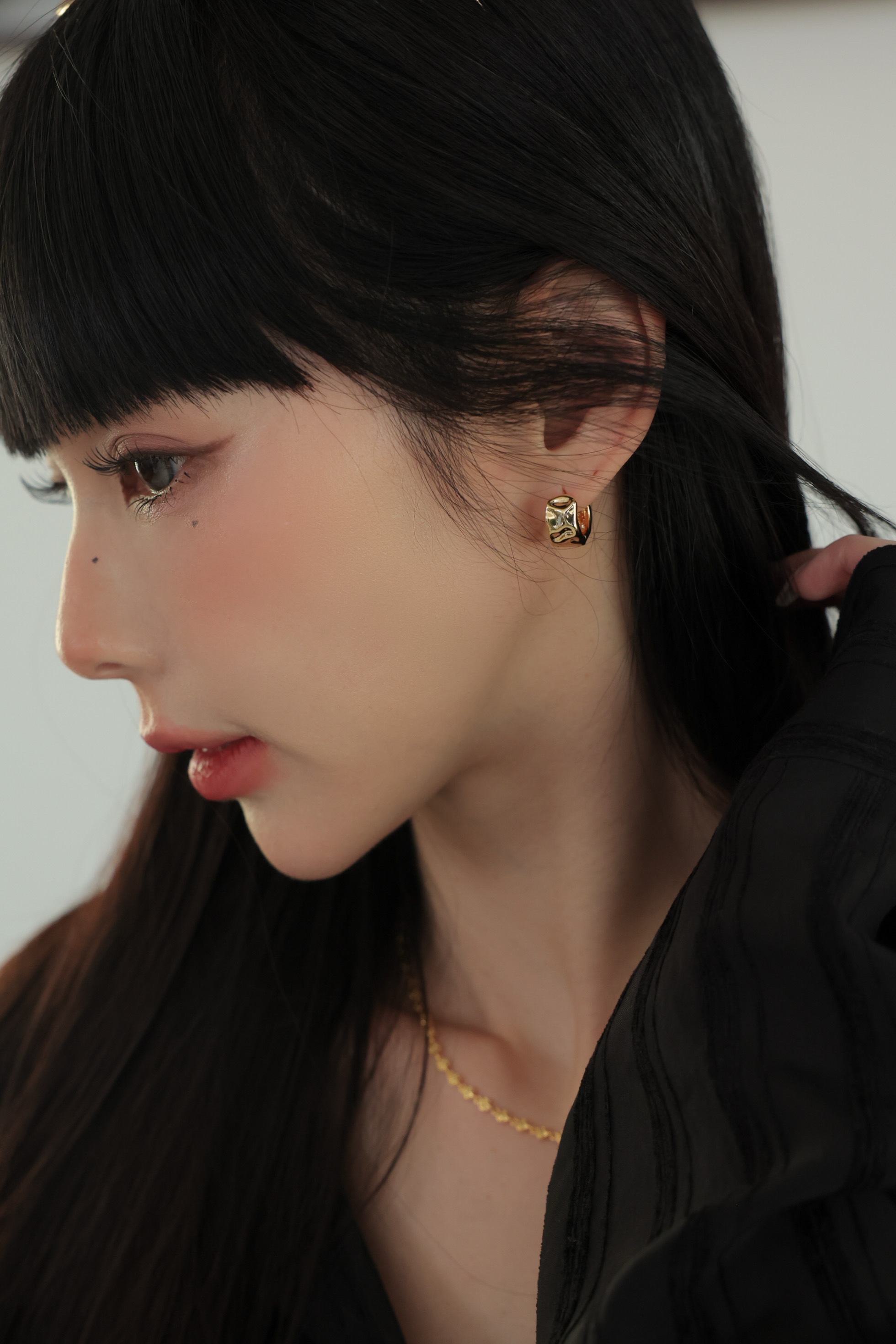 簡約皺褶耳環 HA92